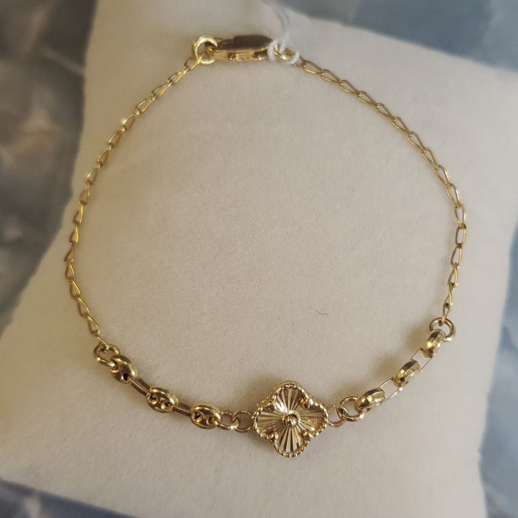 Golden Clover Bracelet 248