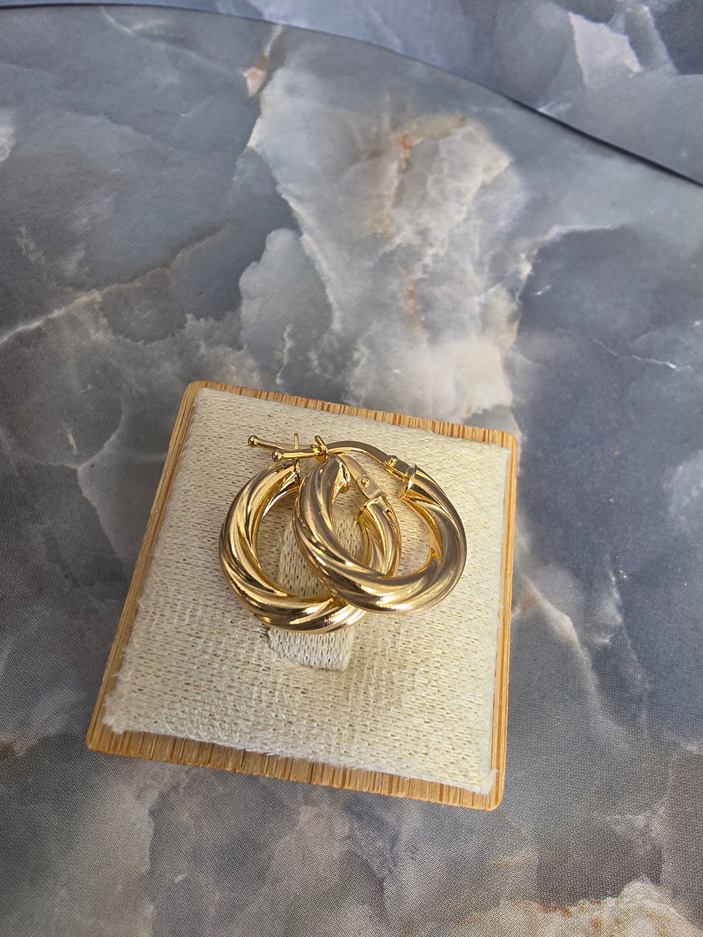 Twisted Hoop Earrings 182