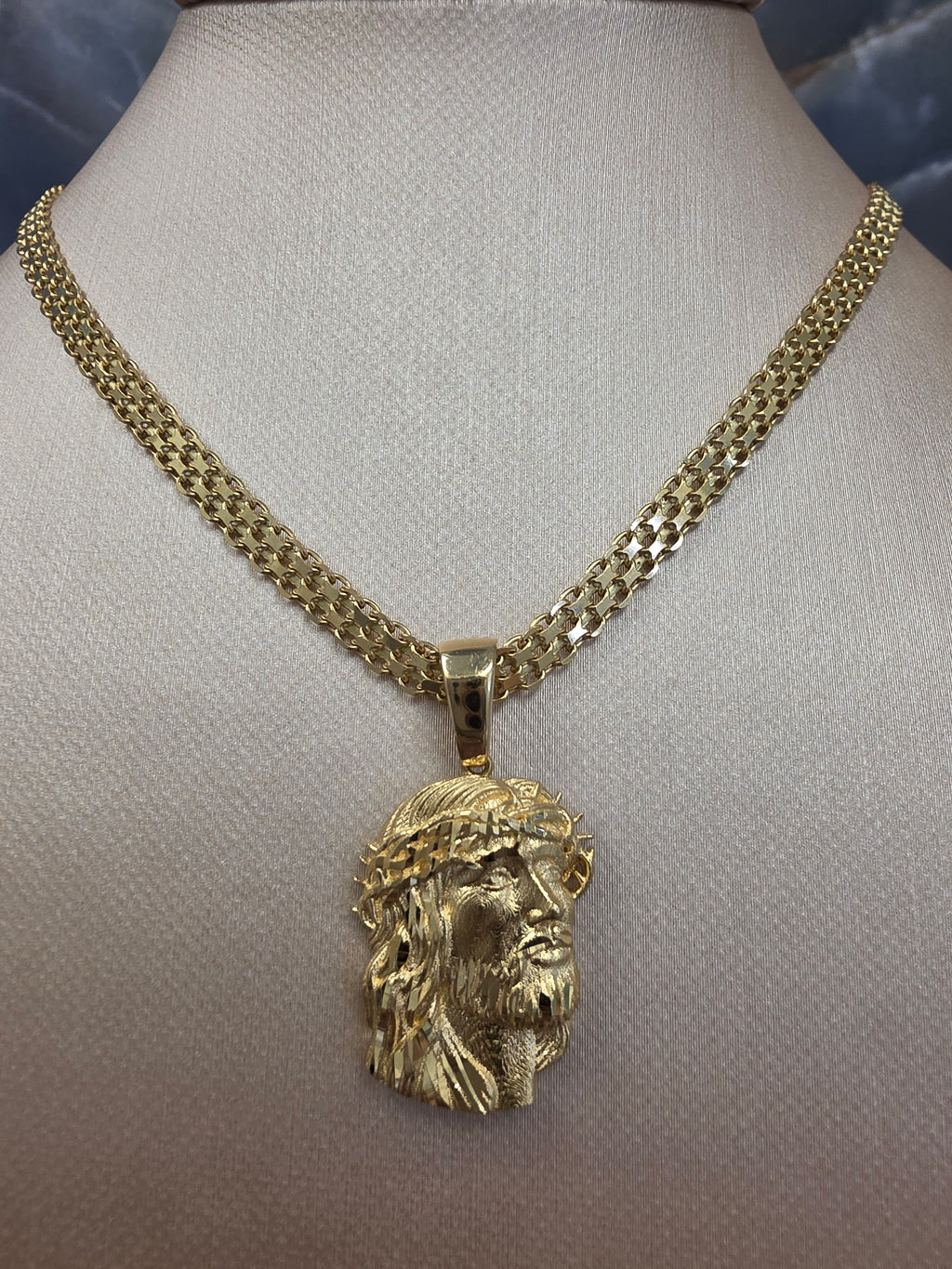 Jesus Crown of Thorns Pendant 308