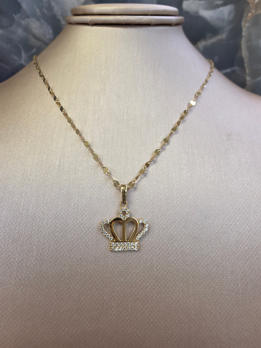 Zirconia Crown Pendant 098