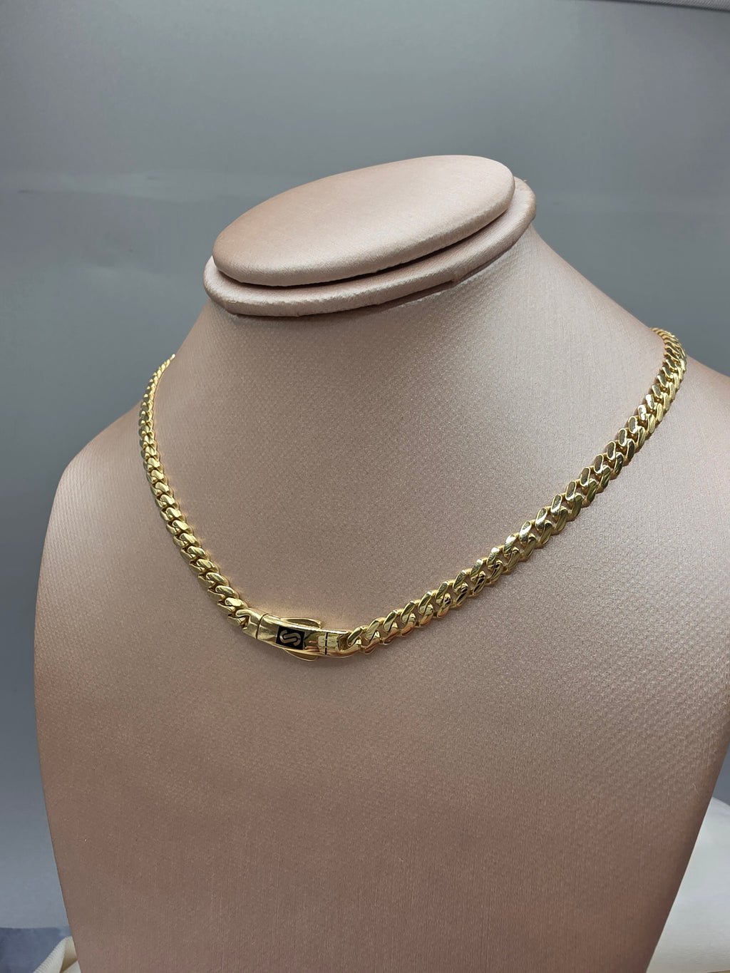 Gold Monaco Chain 1177