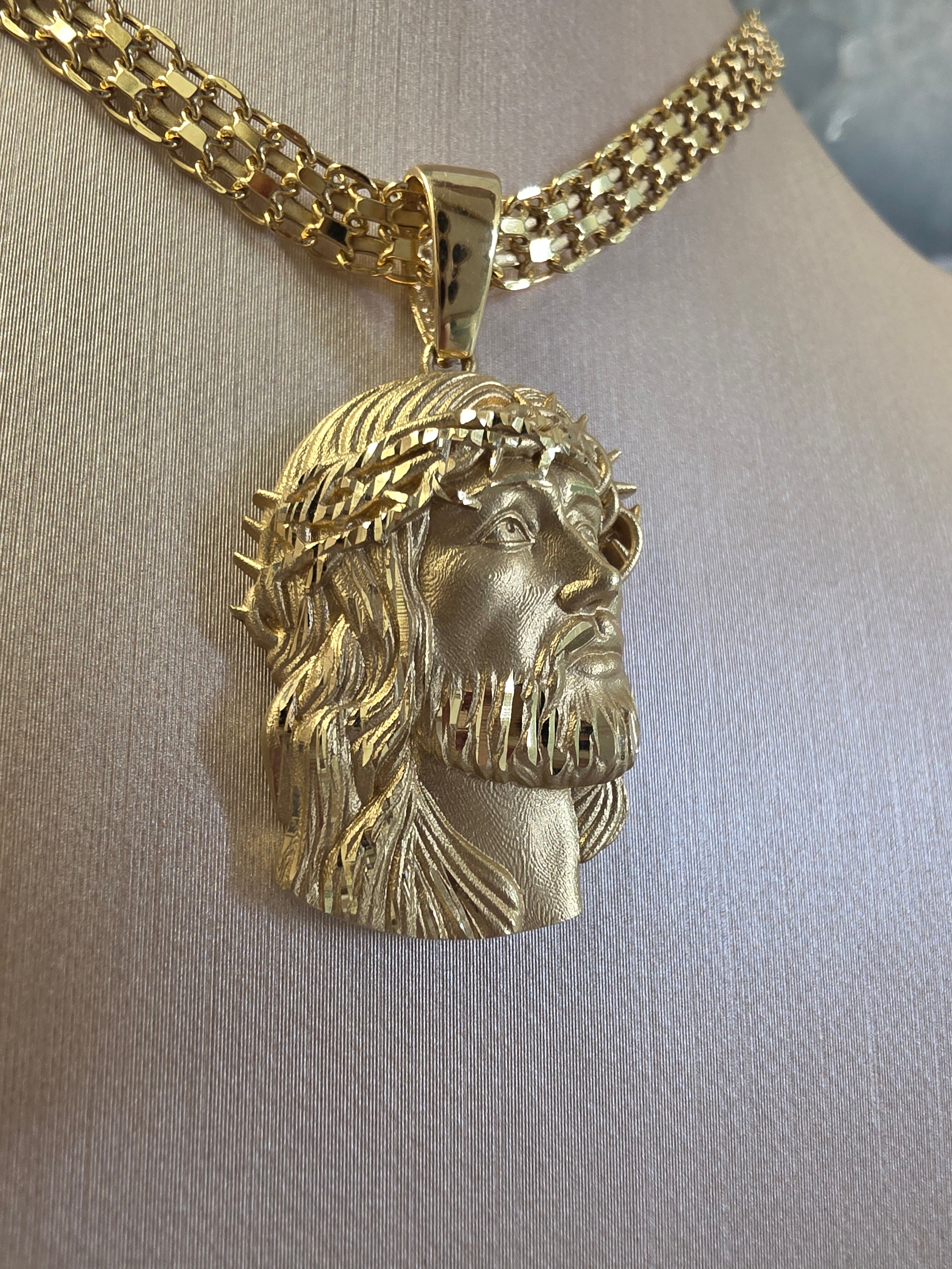Jesus Crown of Thorns Pendant 522