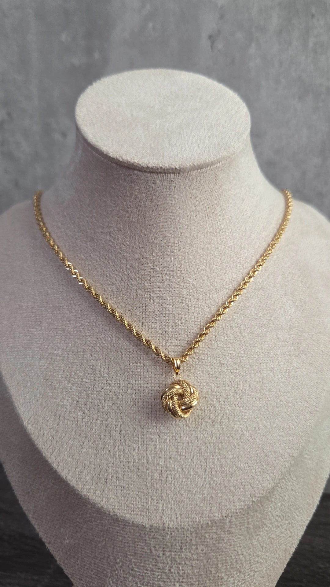 Cadena tejido Cordón + Dije Nudo