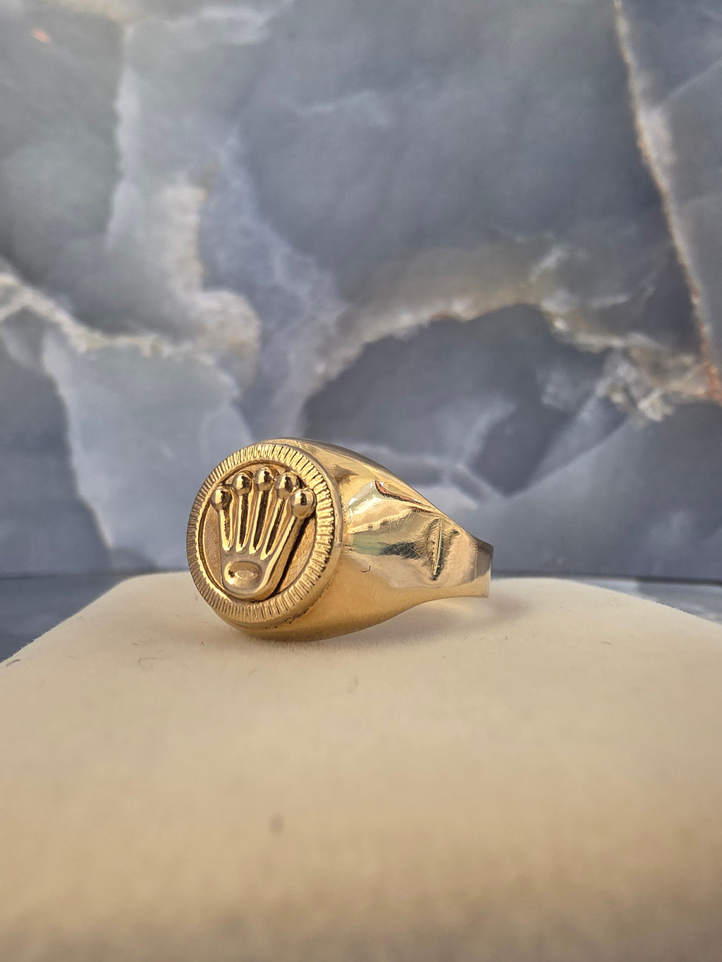 Crown Round Signet Ring 340