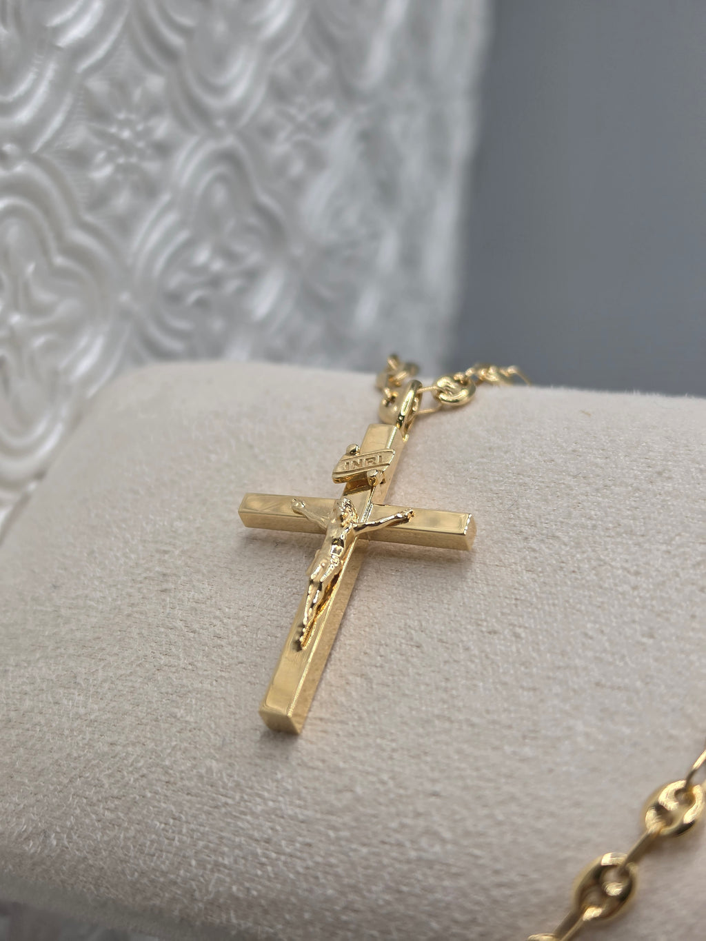 Crucifix Pendant 194