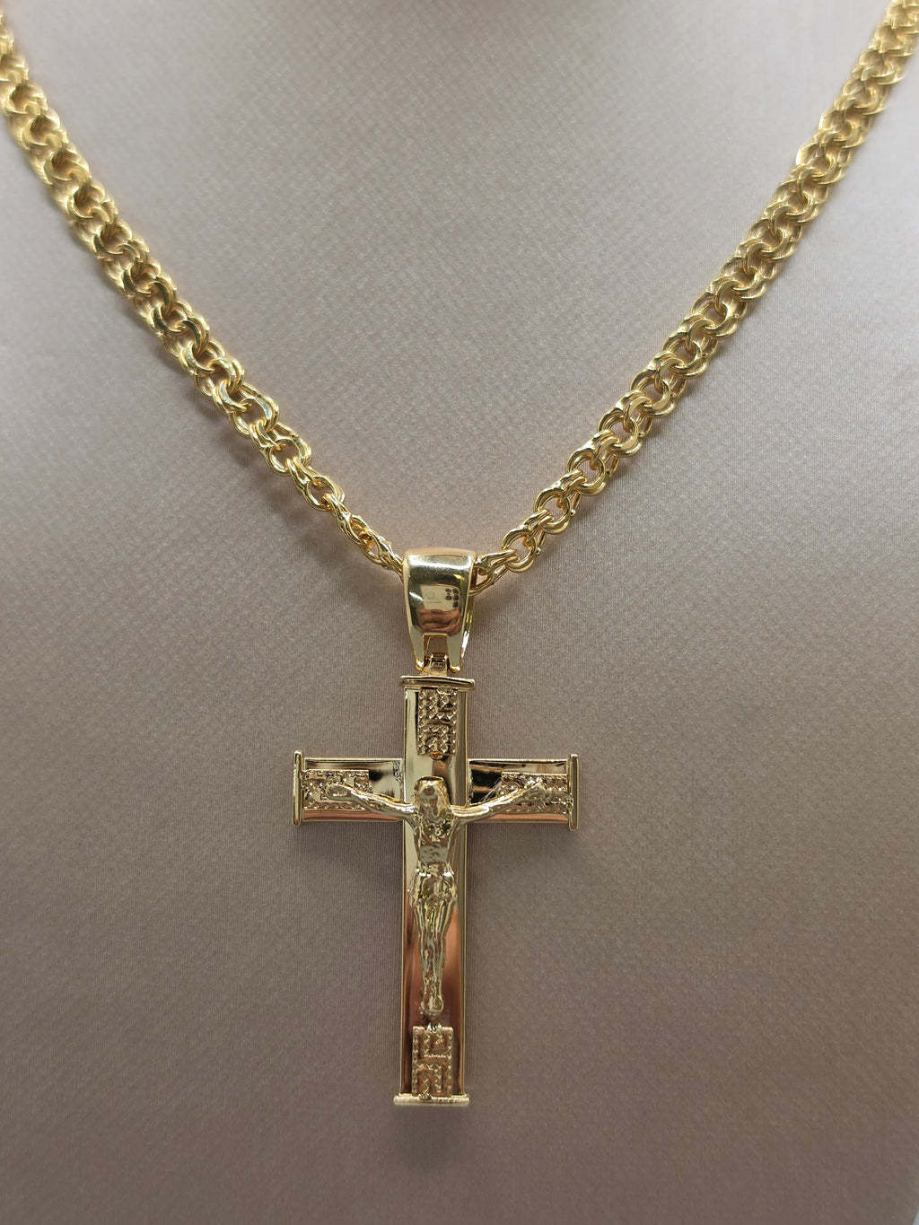 Crucifix Pendant 345