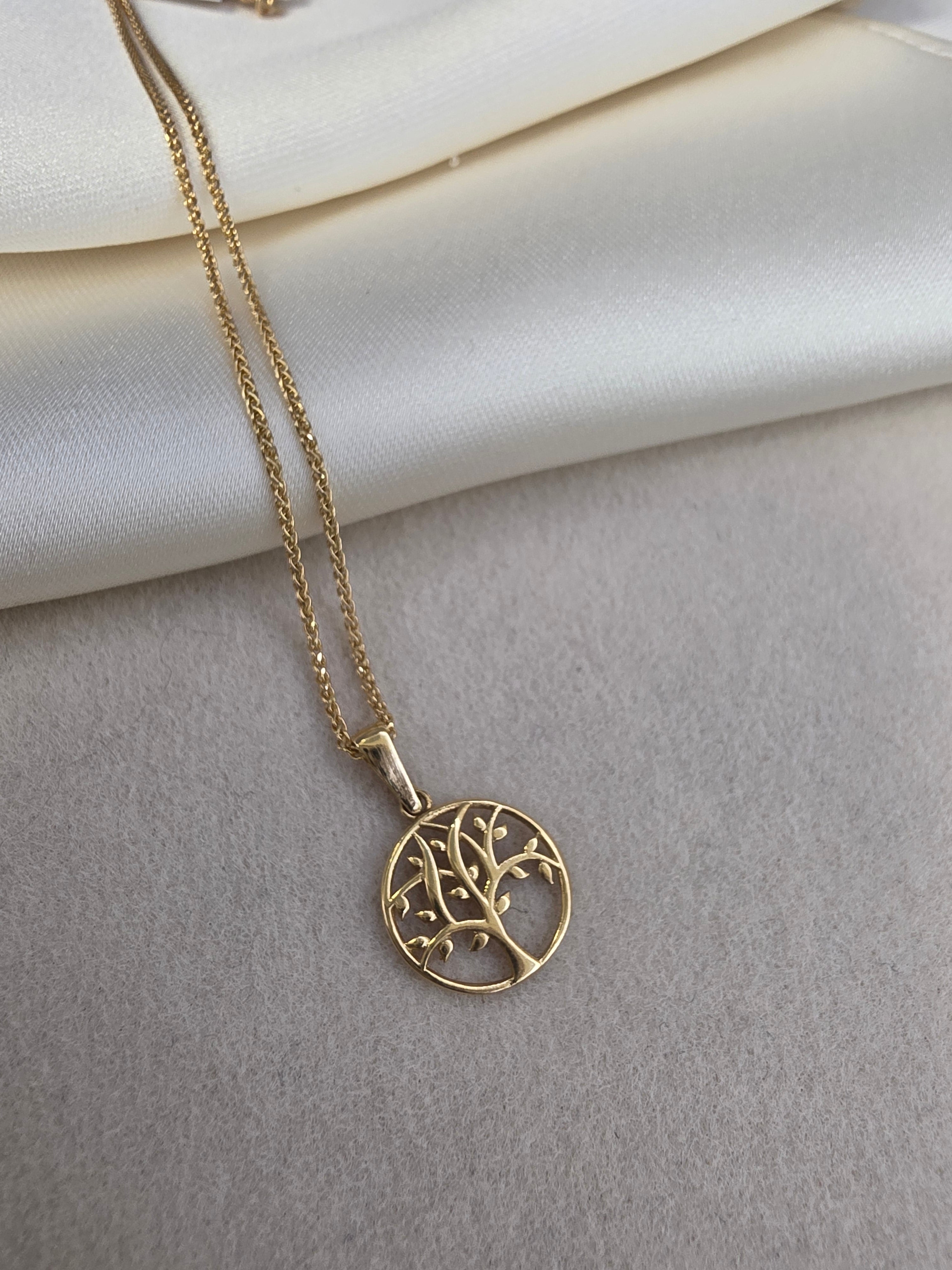 Tree of Life Pendant 083