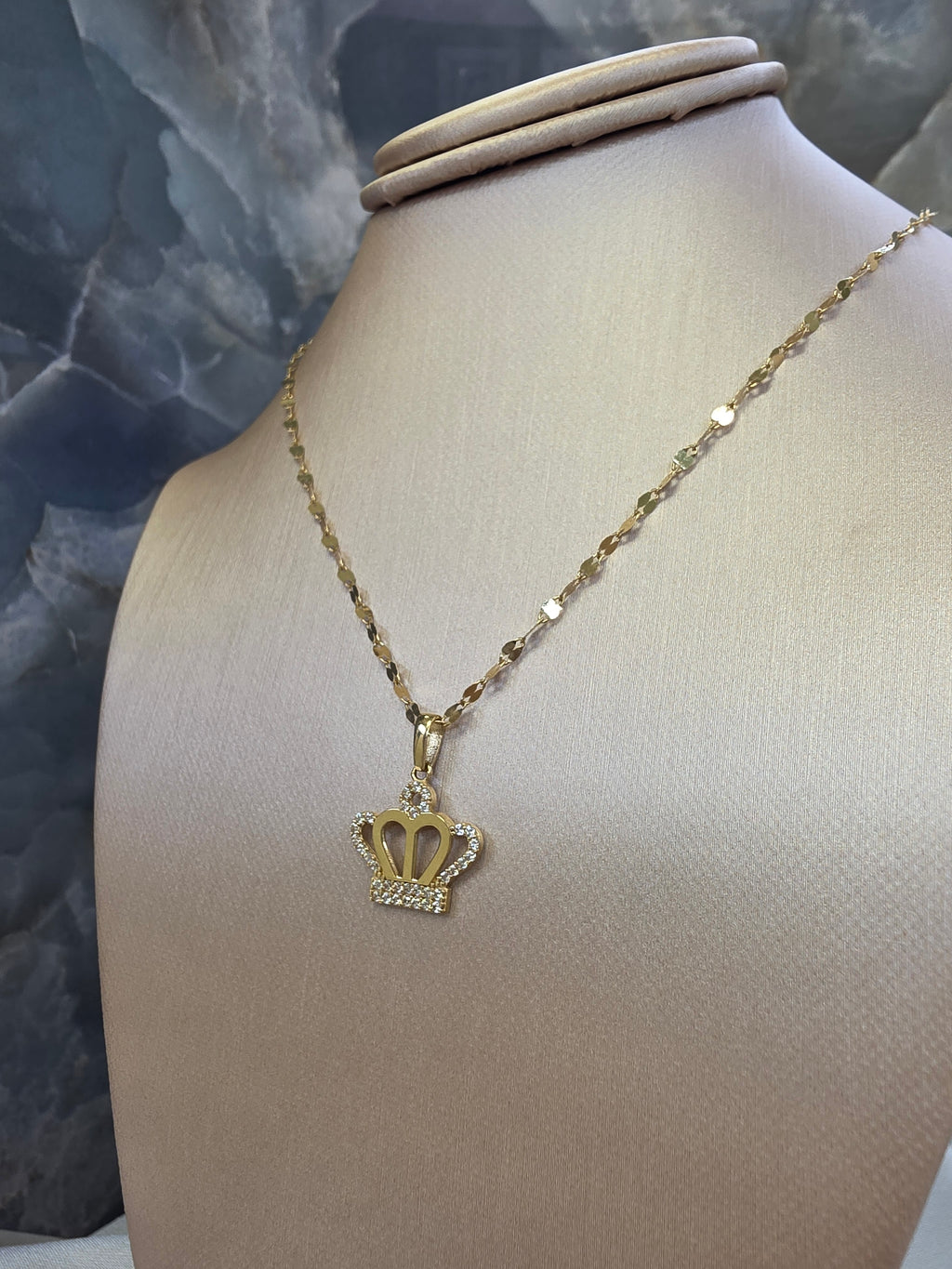 Zirconia Crown Pendant 098