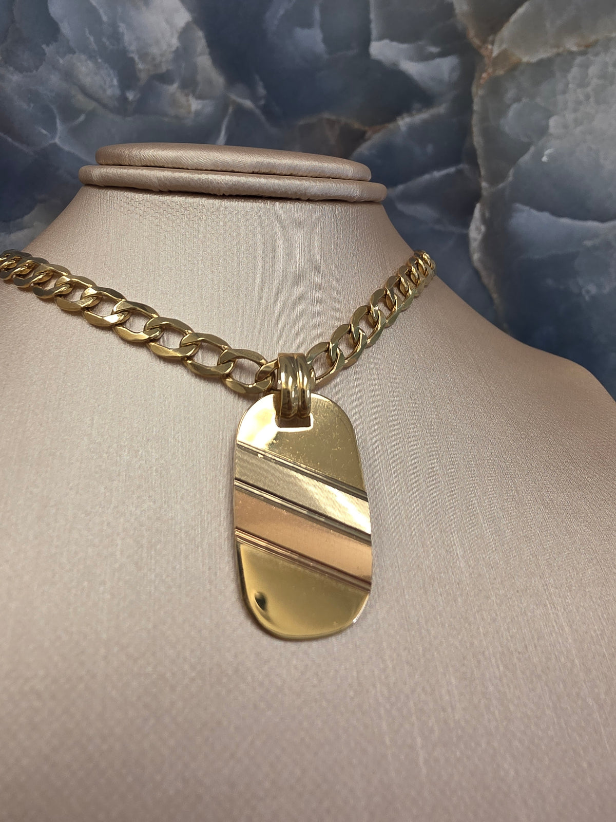 Tricolor Gold Oval Pendant 413