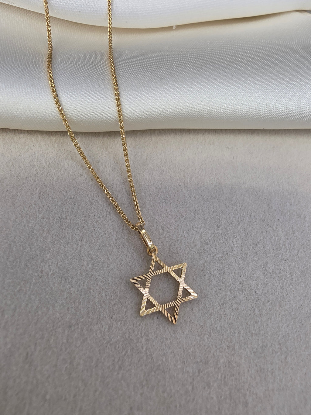 Diamond-Cut Star of David Pendant 070