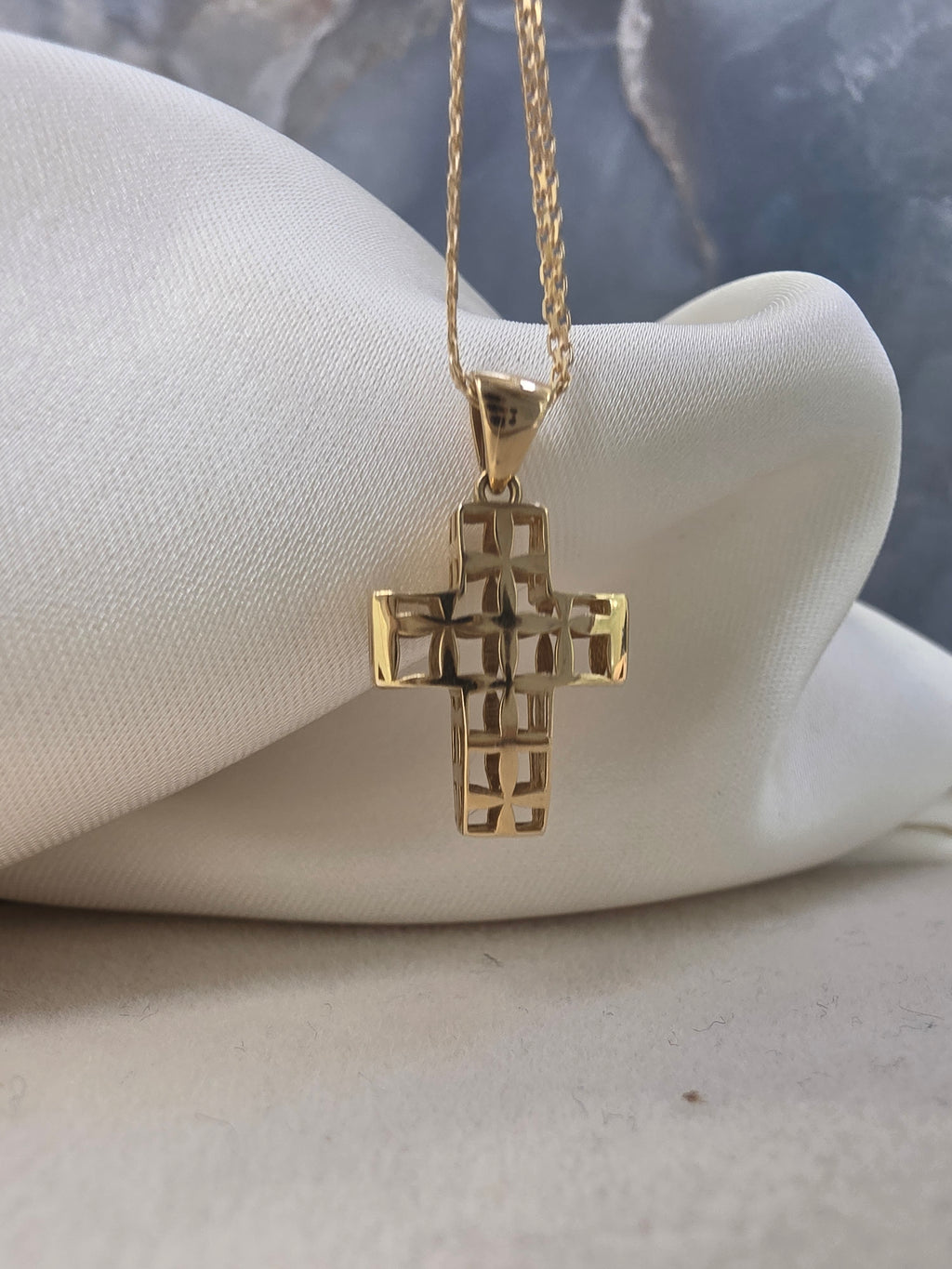 Geometric Openwork Cross Pendant 146