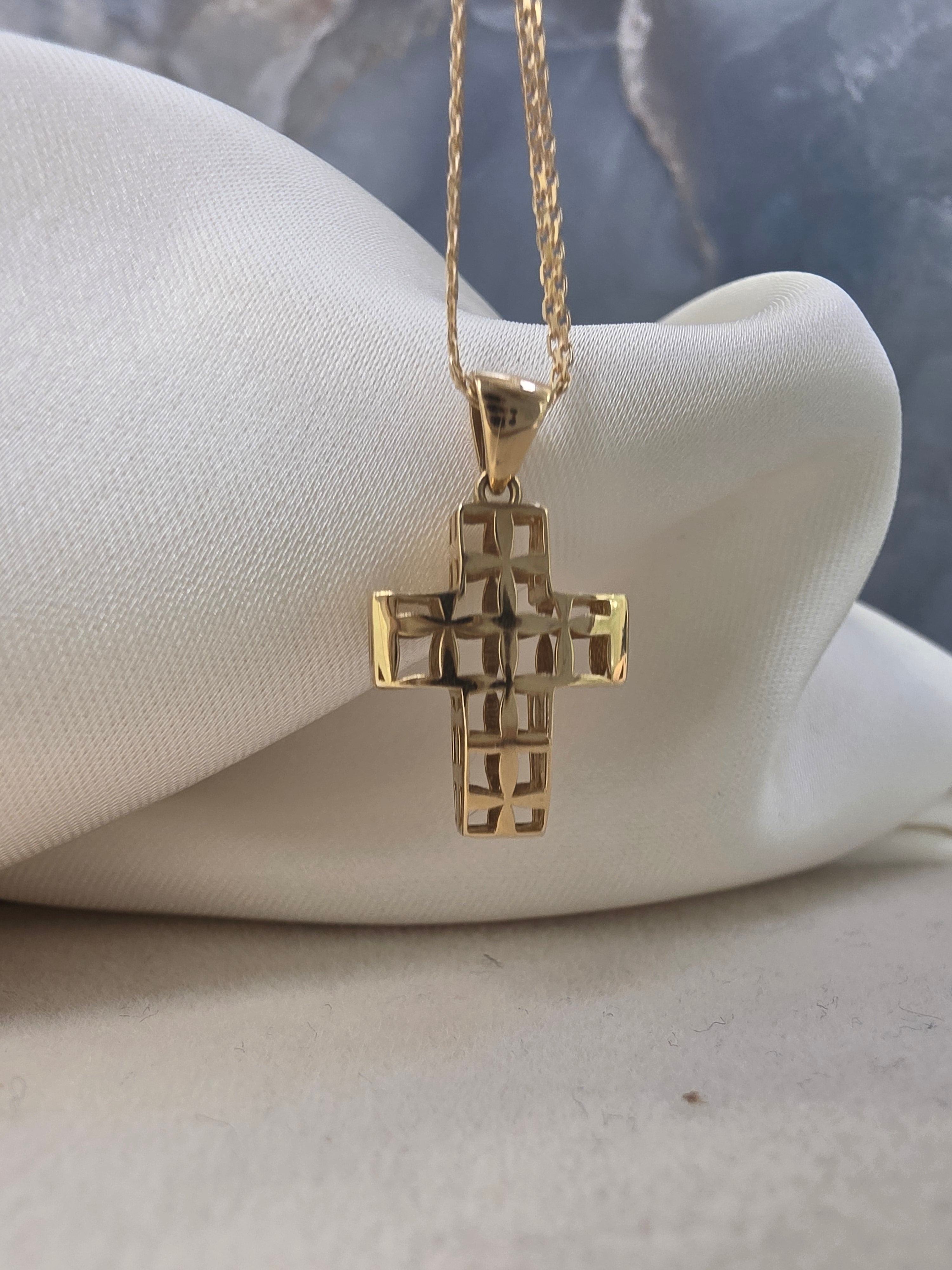 Geometric Openwork Cross Pendant 146