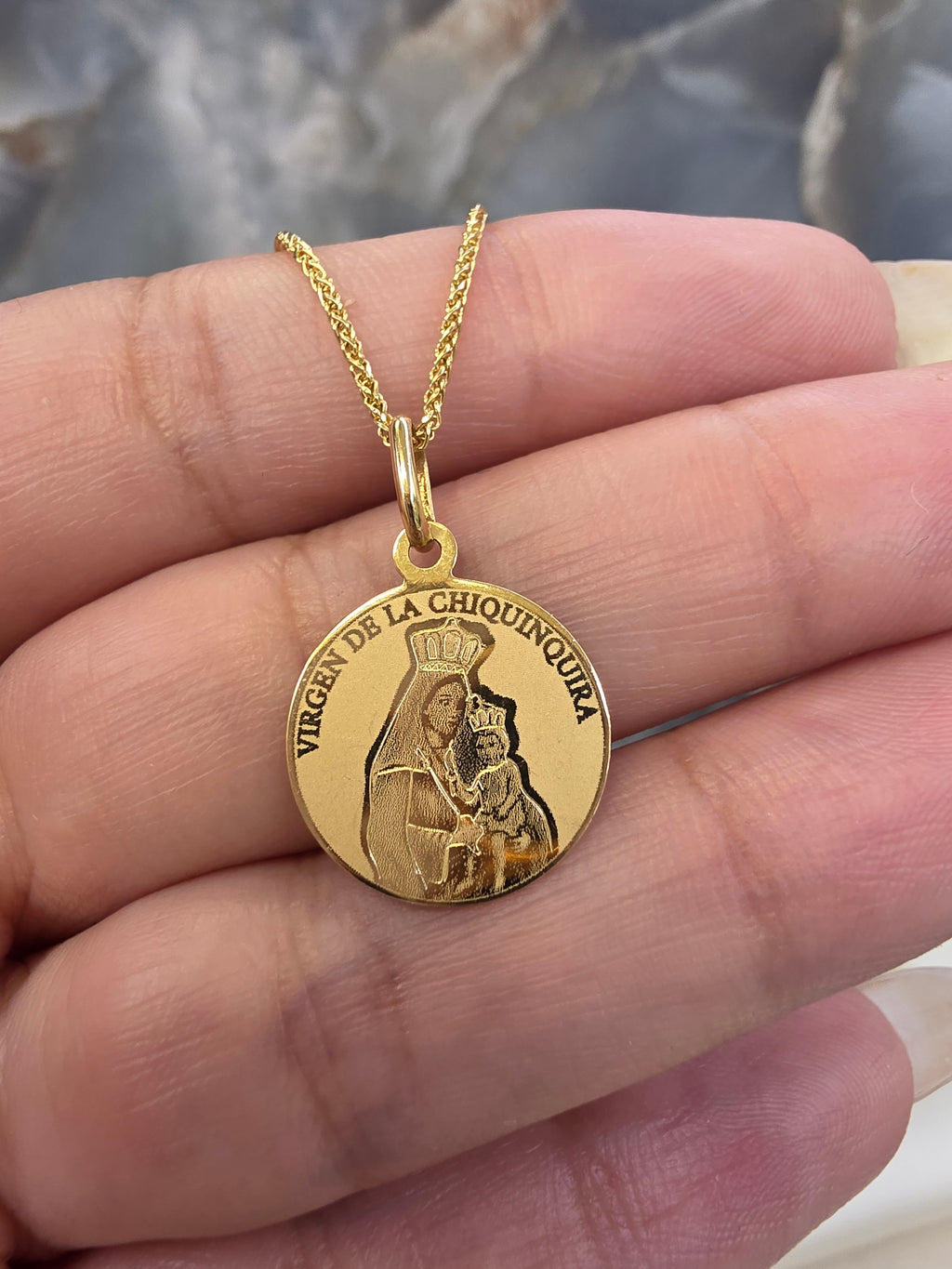 Virgen de Chiquinquirá Medal Pendant 086