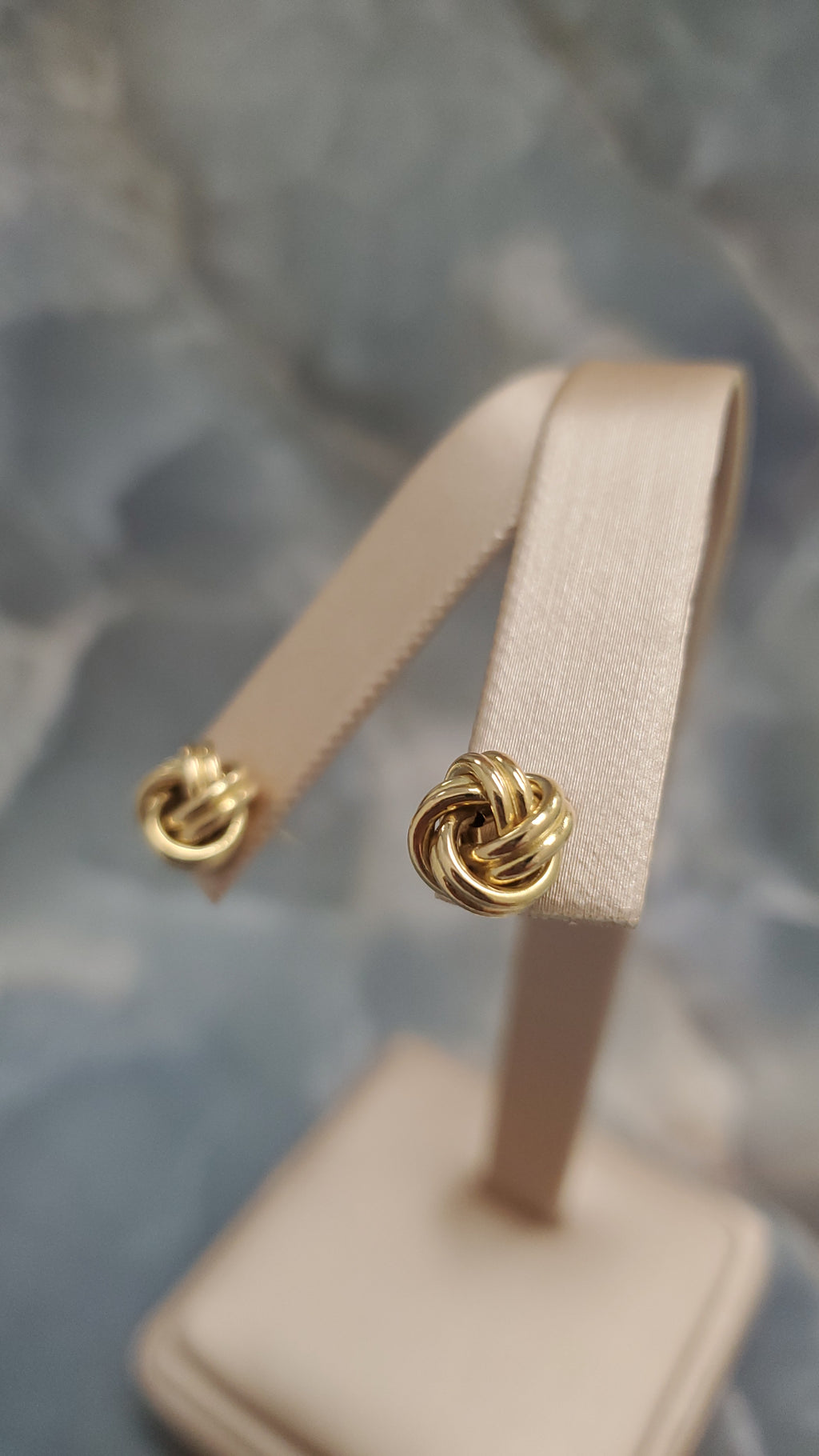 Love Knot Stud Earrings 086