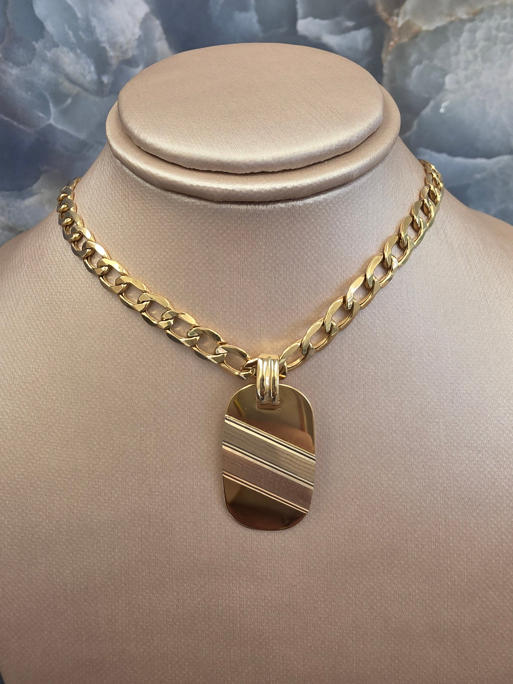 Tricolor Gold Oval Pendant 413