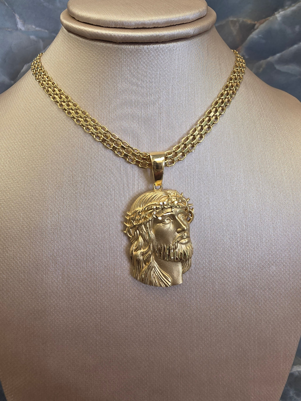 Jesus Crown of Thorns Pendant 522
