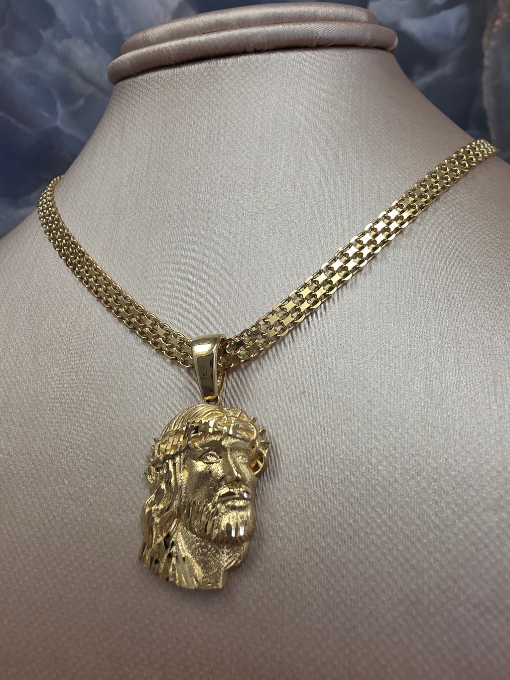 Jesus Crown of Thorns Pendant 308
