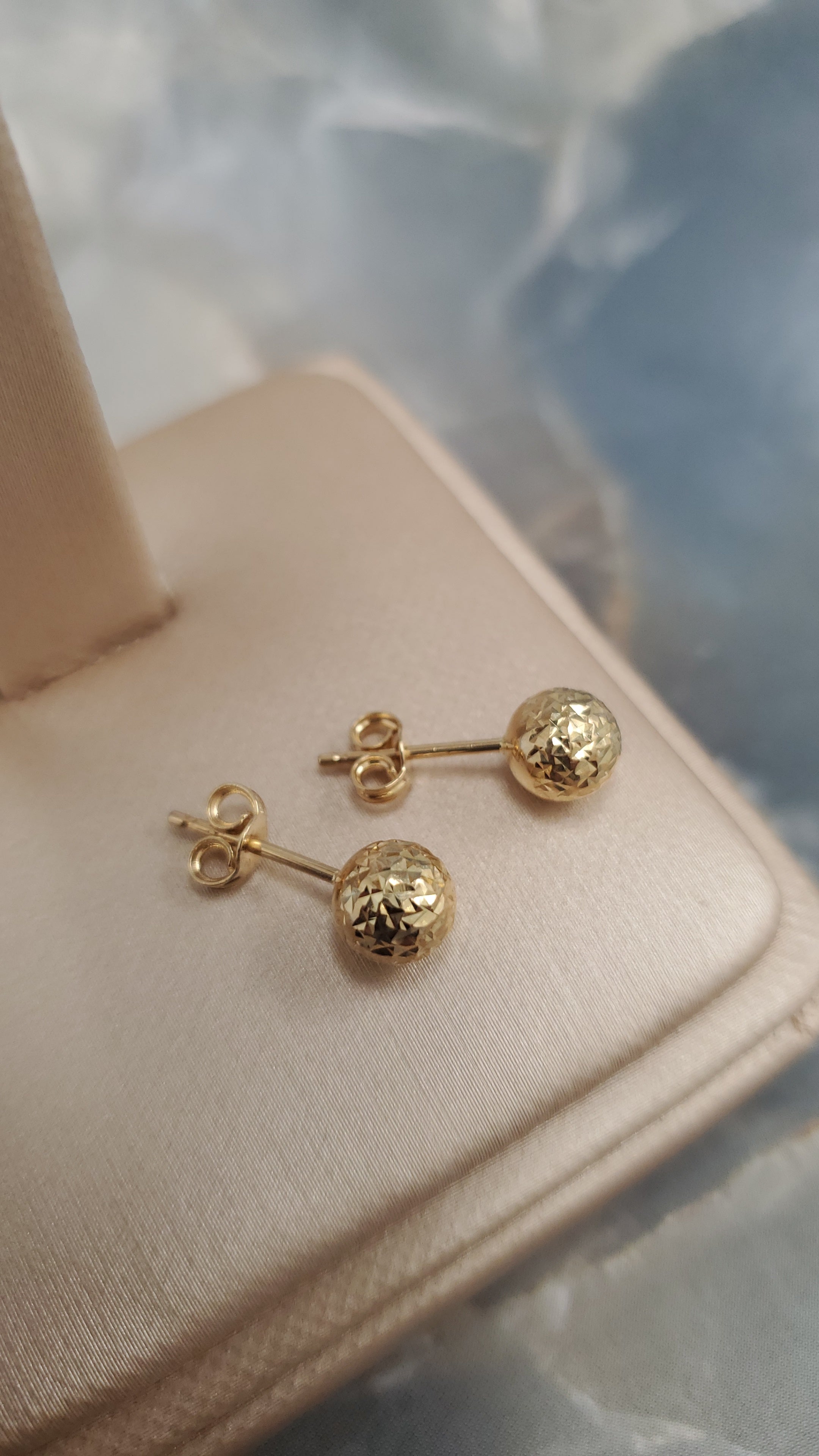 Diamond-Cut Ball Stud Earrings 072