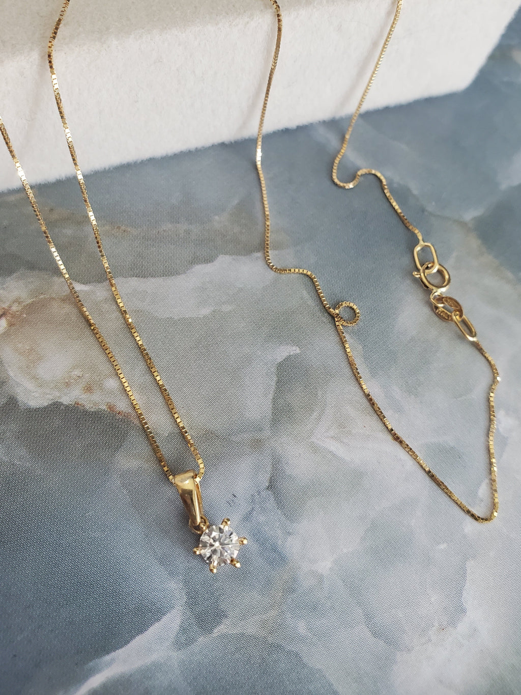 Imperial Venetian Box Solitaire Necklace 173