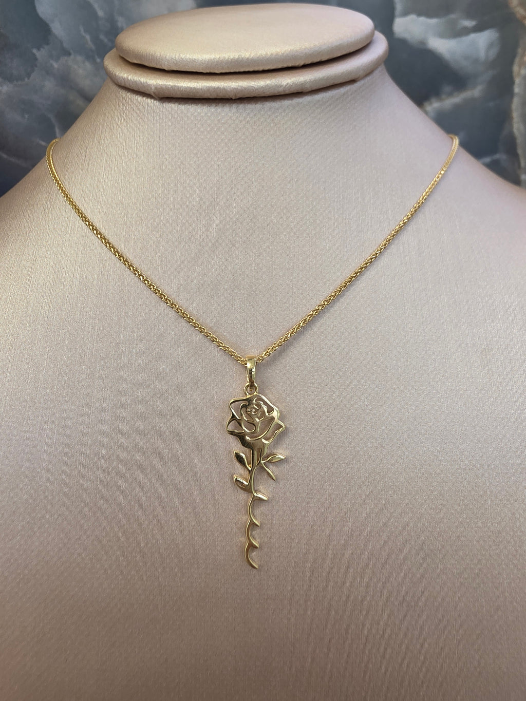 Gold Rose Pendant 096