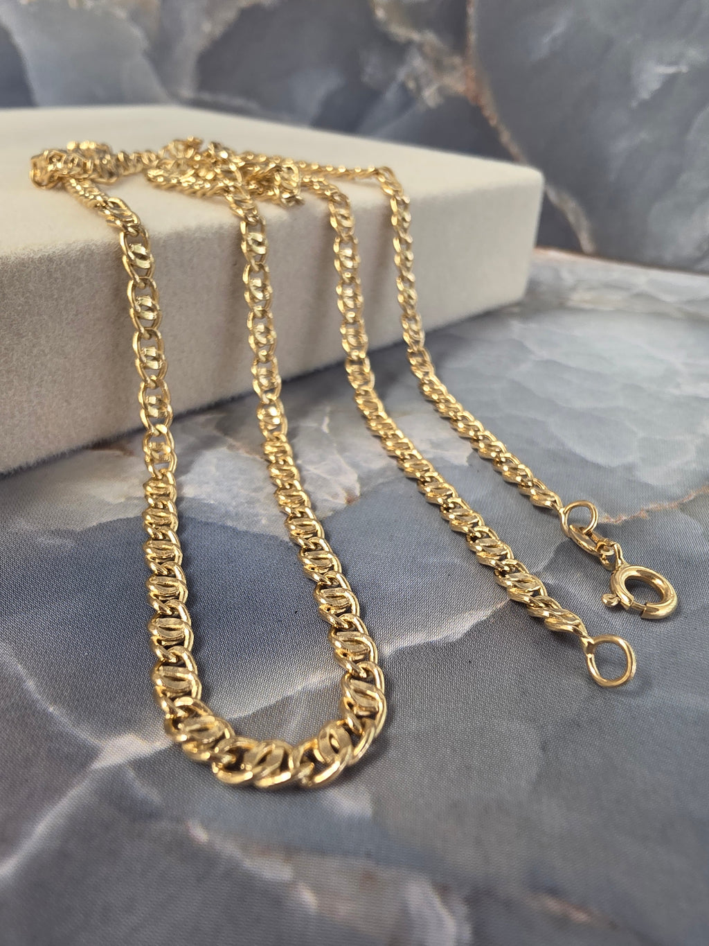 Golden Eye Chain 90