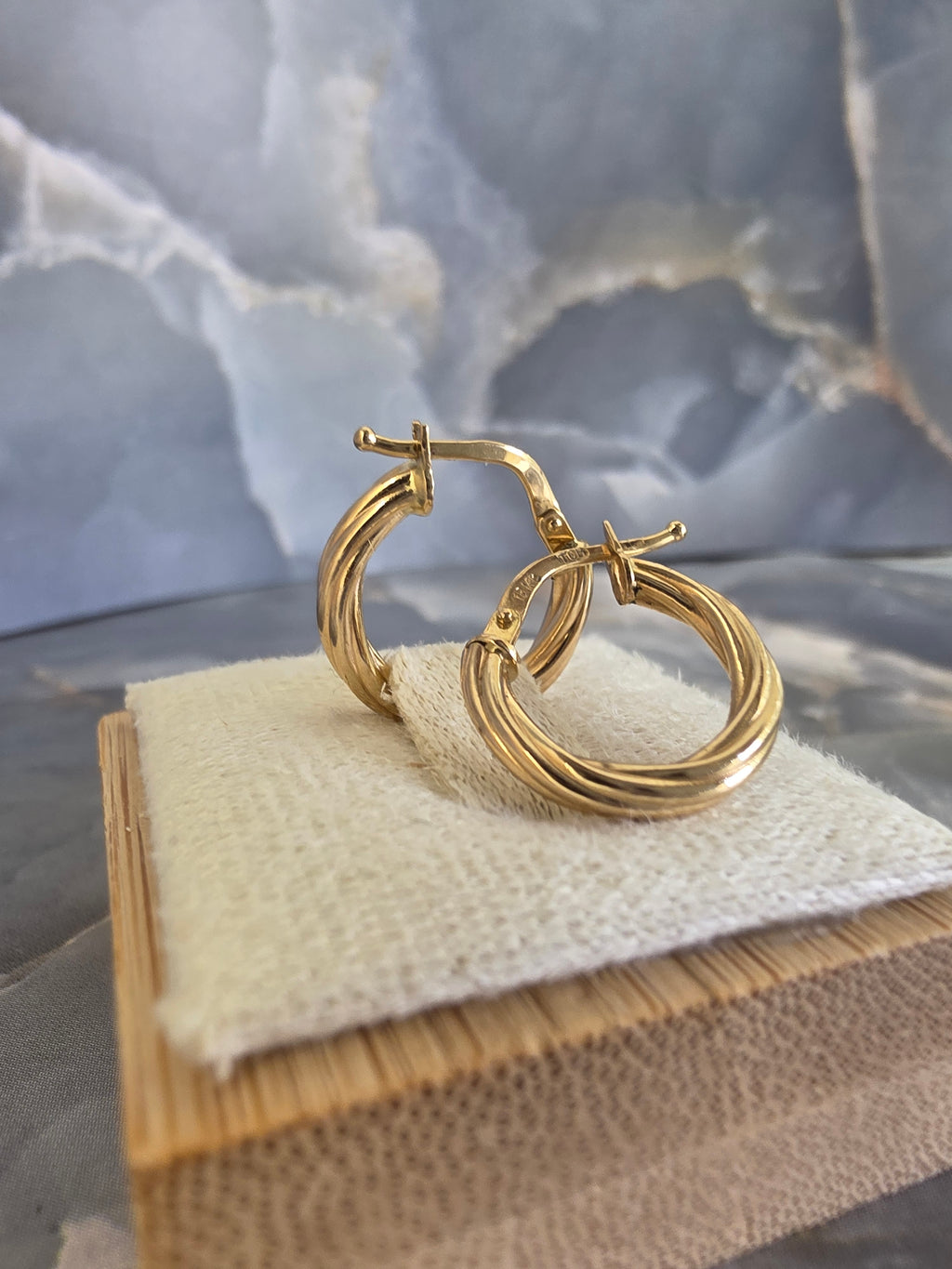 Twisted Hoop Earrings 167