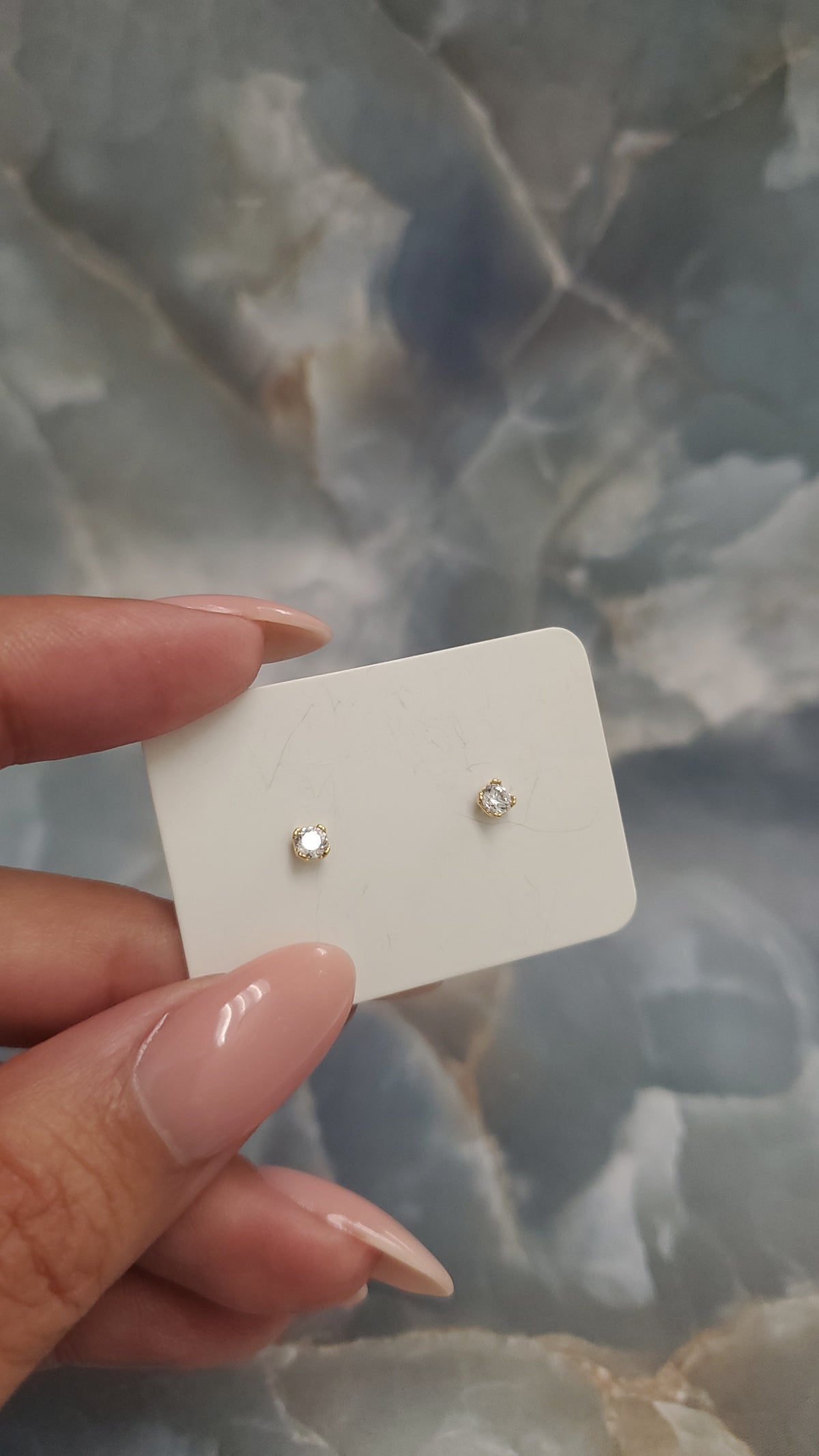 Solitaire Stud Earrings 072