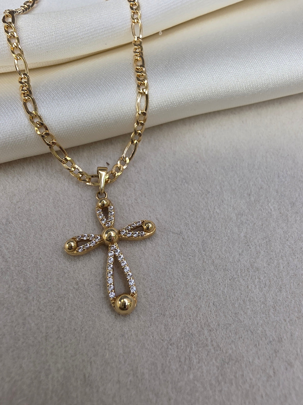 Zirconia Cross Pendant 194