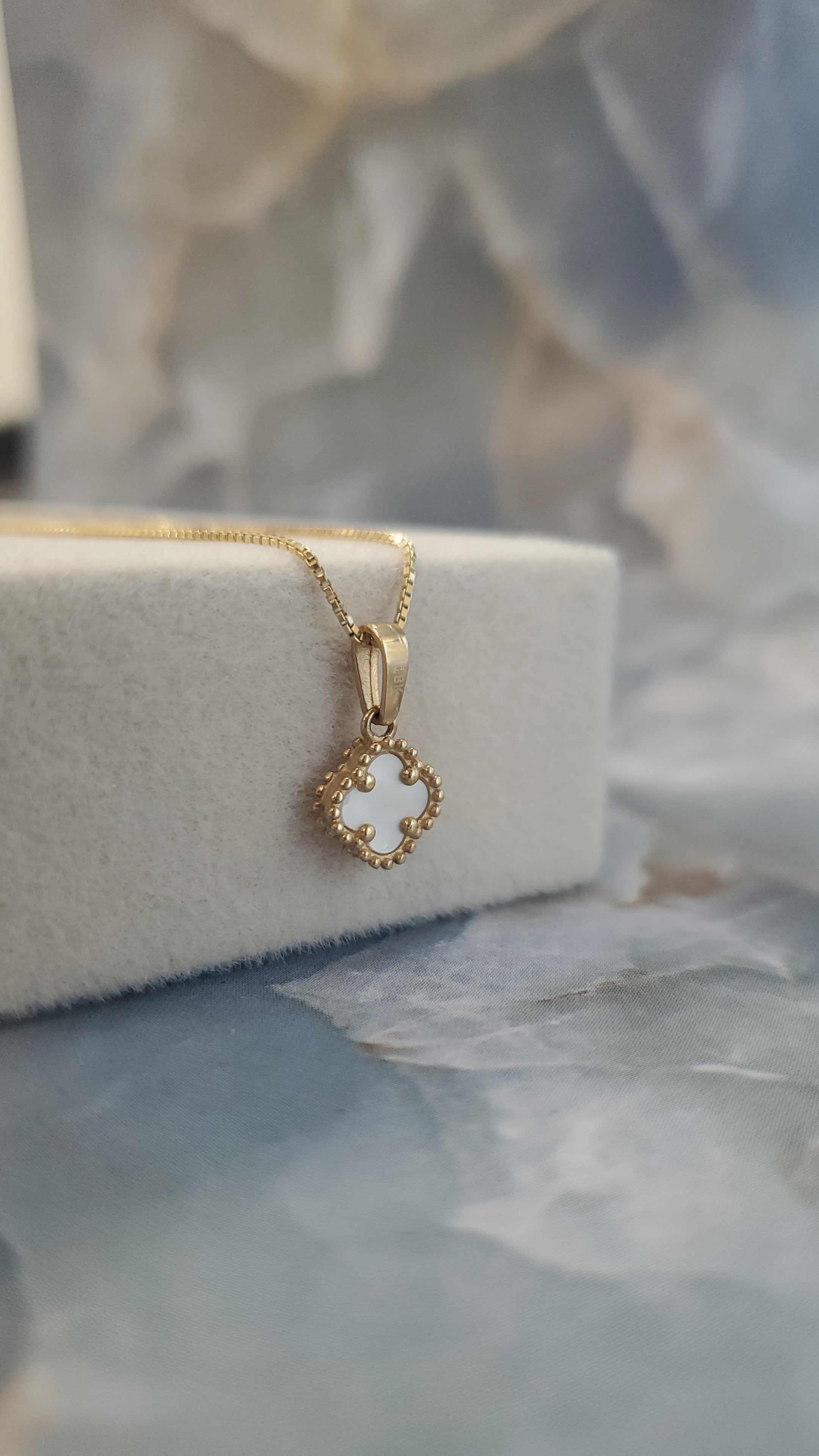 White Clover Pendant 070
