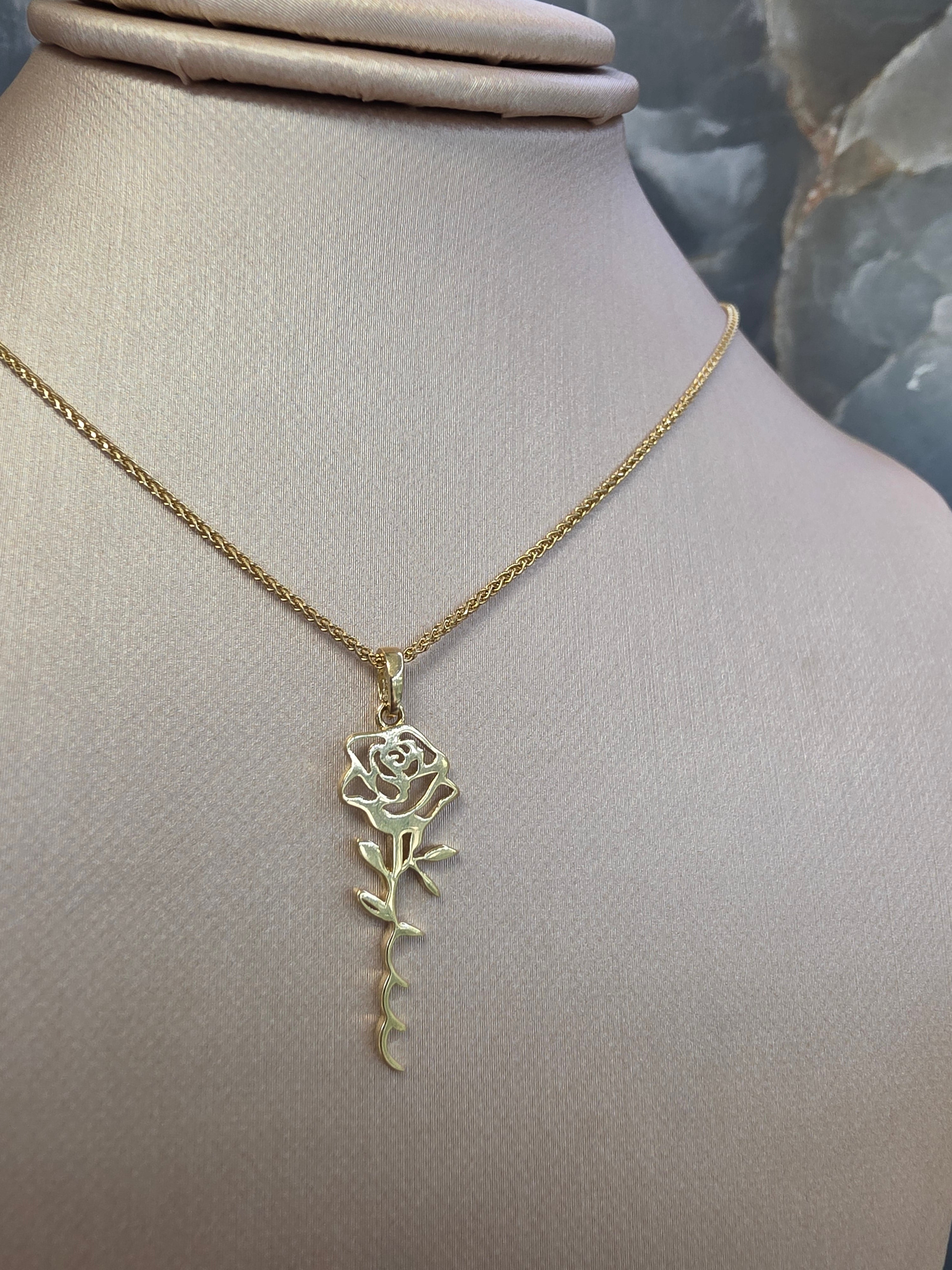 Gold Rose Pendant 096