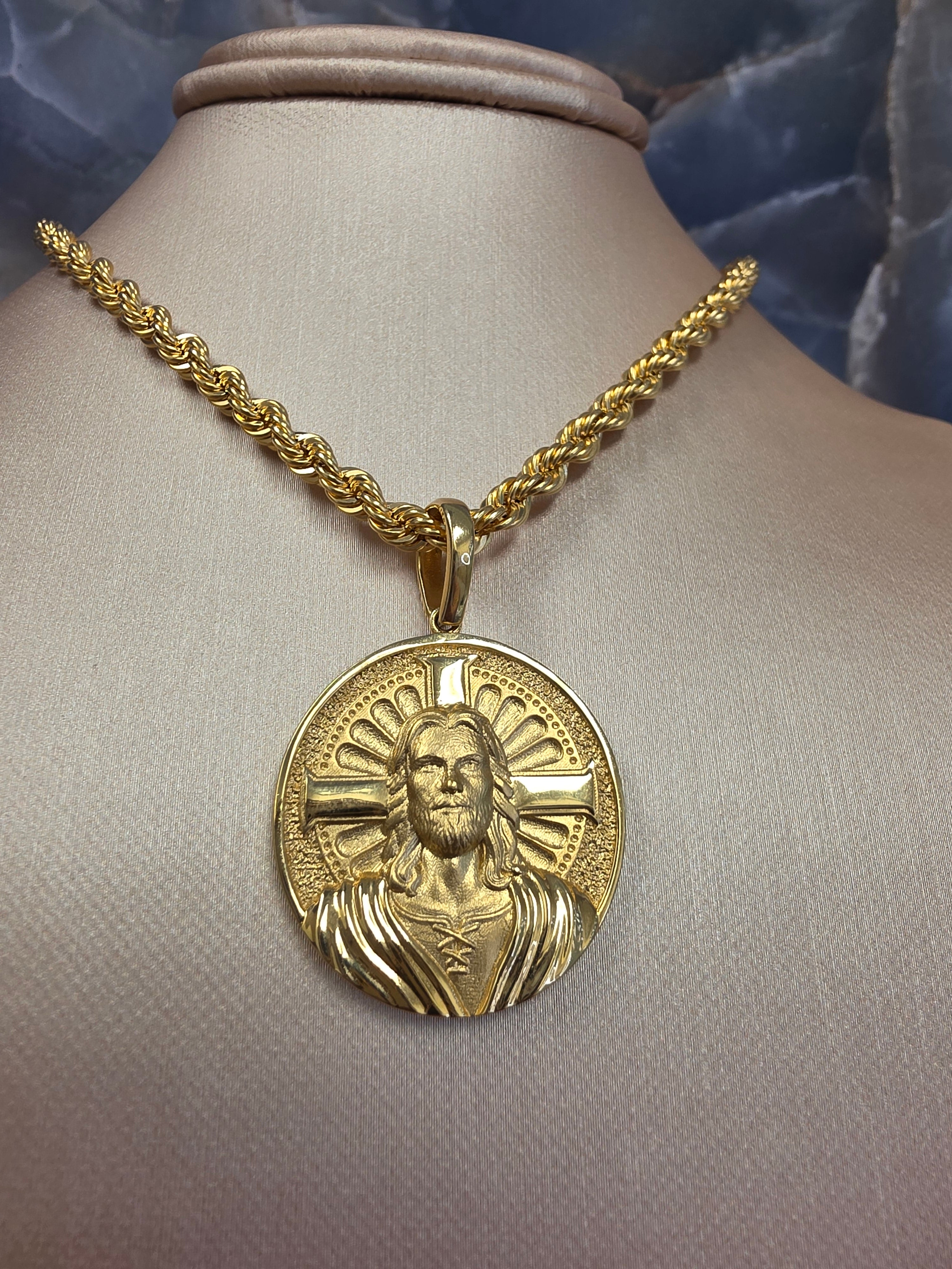 Sacred Heart of Jesus Pendant 549
