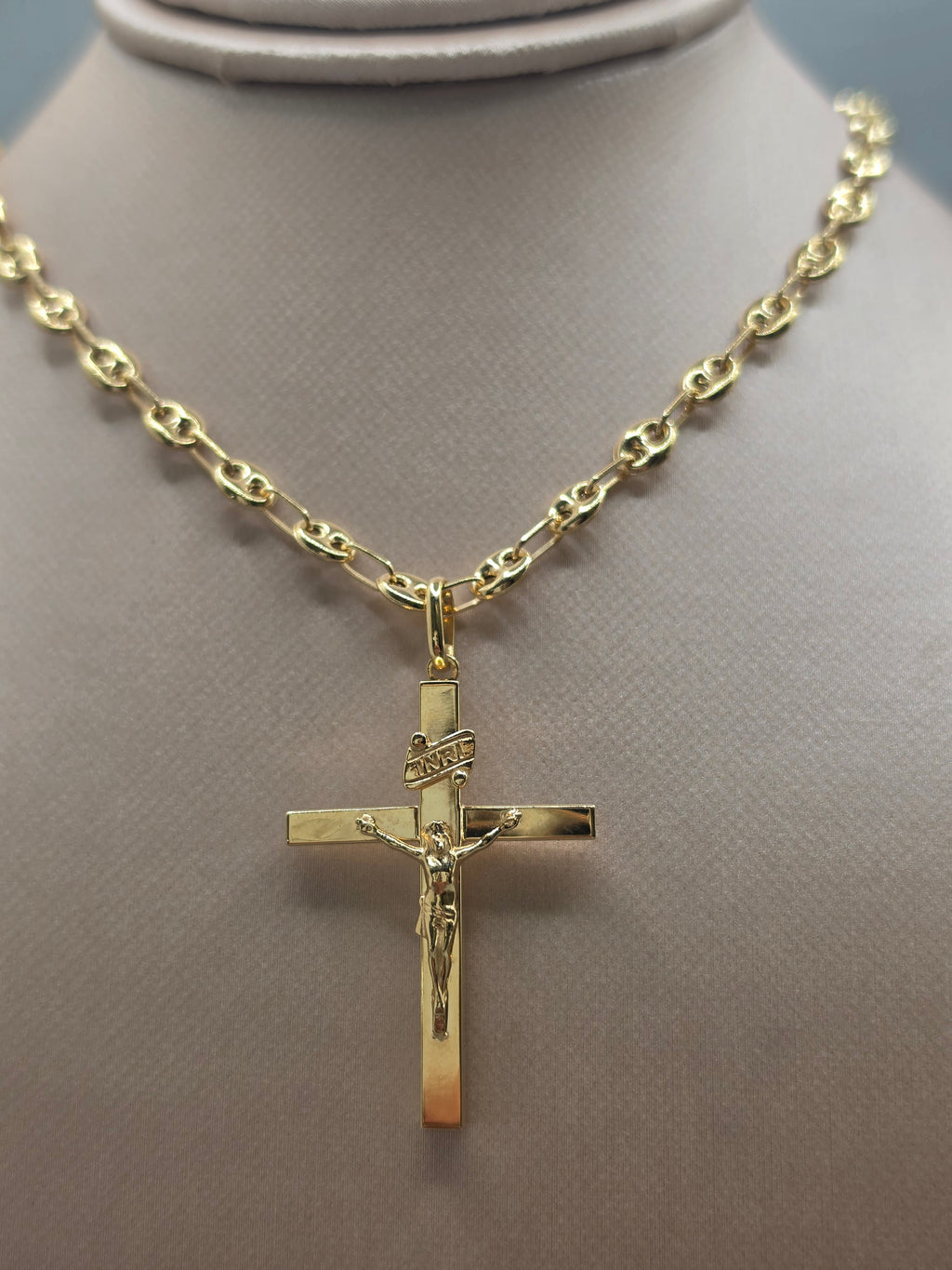 Crucifix Pendant 194