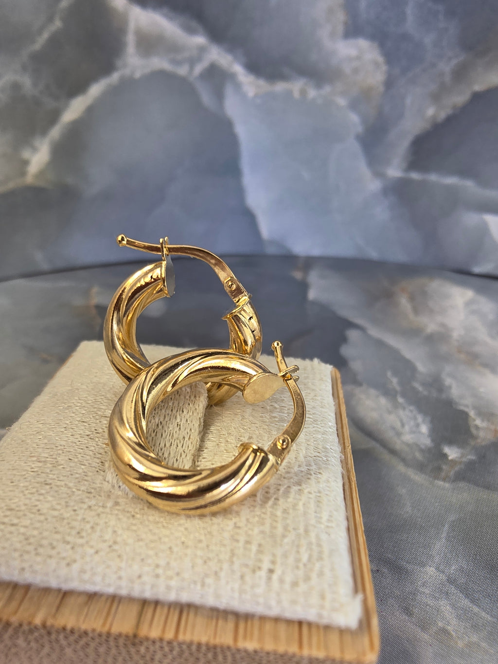 Twisted Hoop Earrings 182