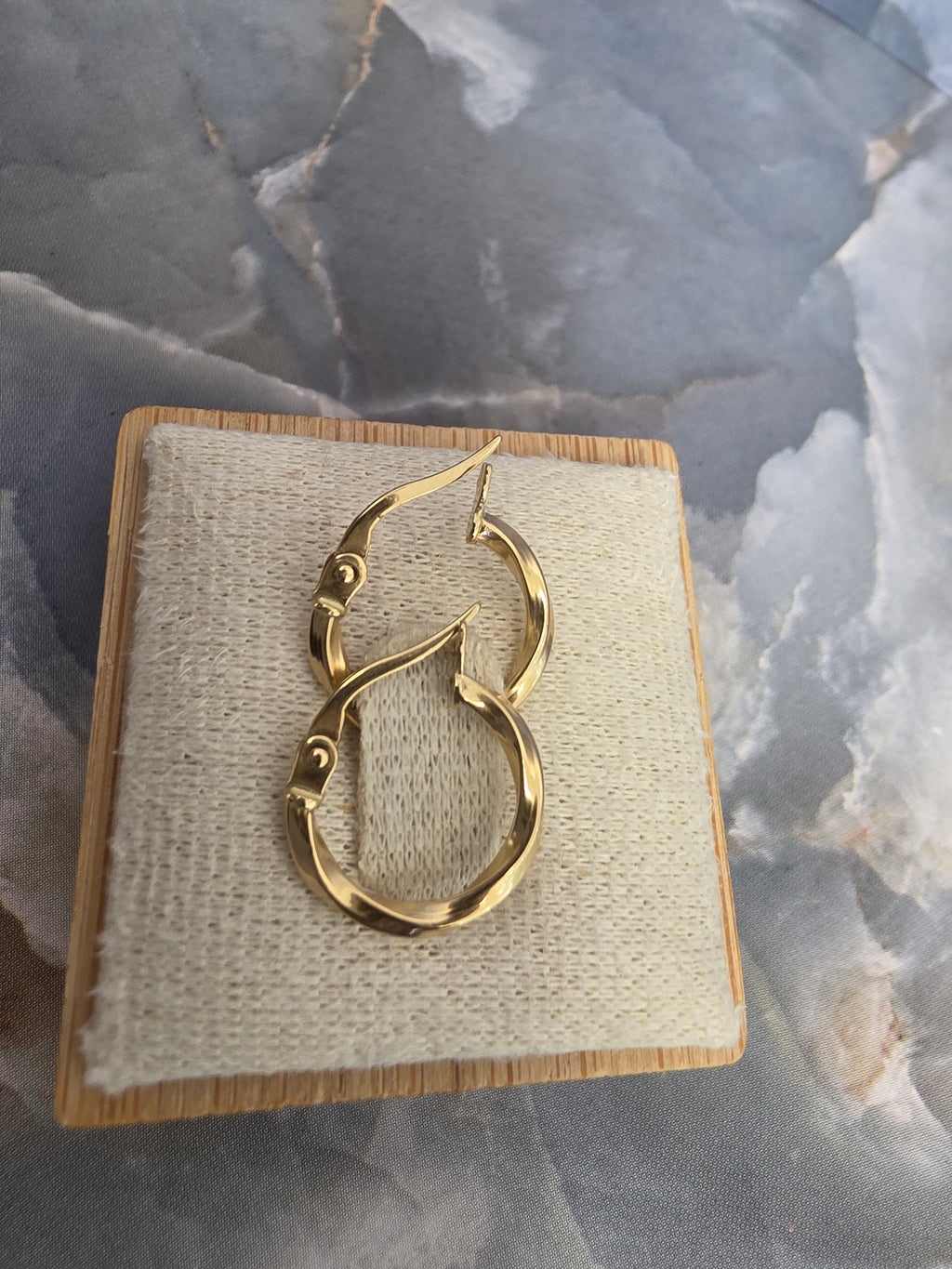 Slim Hoop Earrings 077