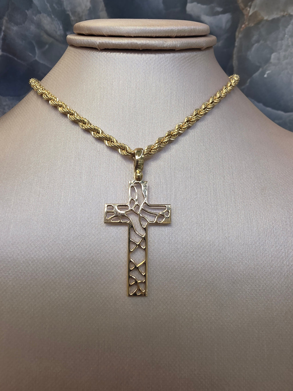 Openwork Cross Pendant 272