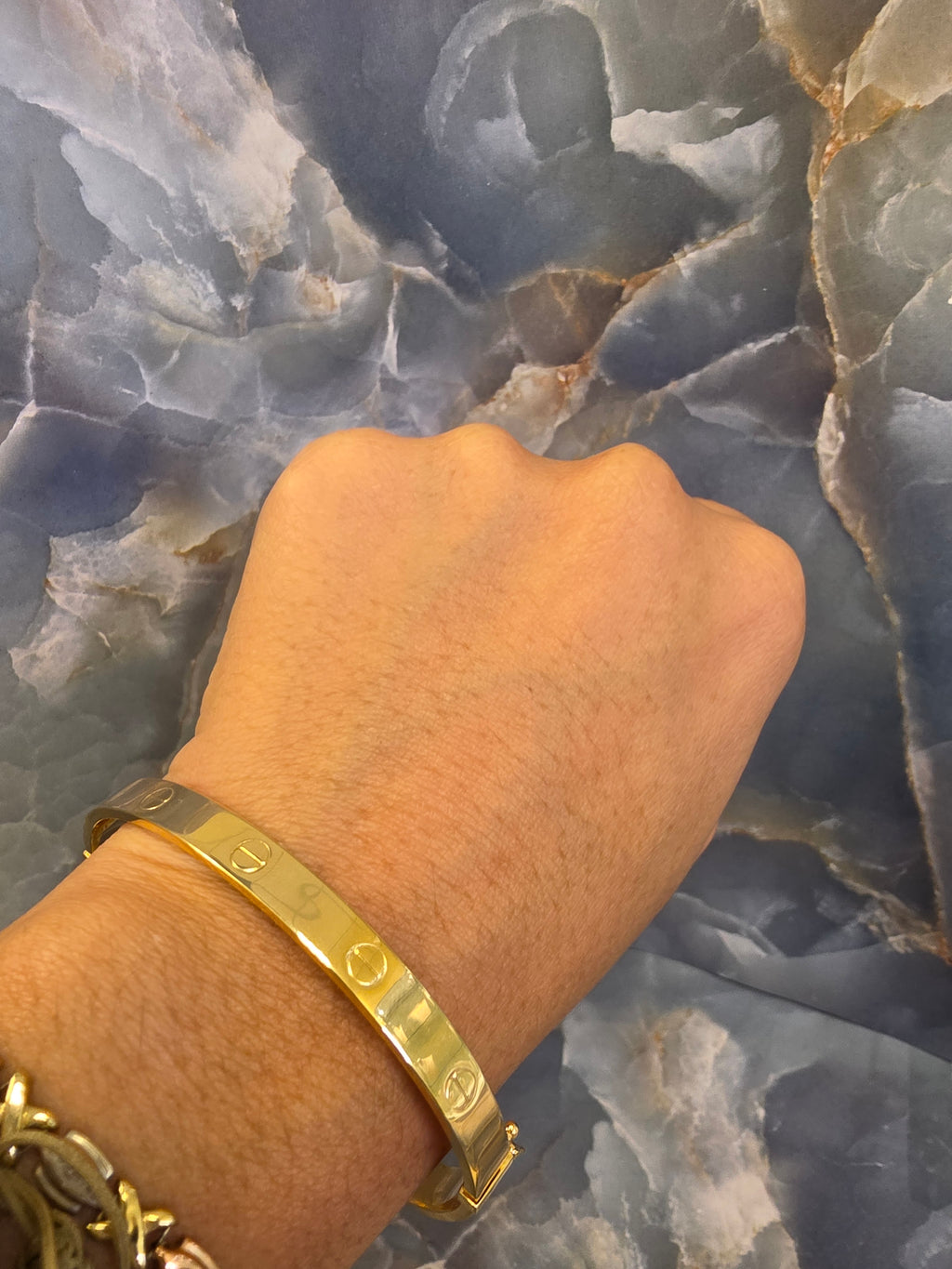 Screw Design Bangle Bracelet 841