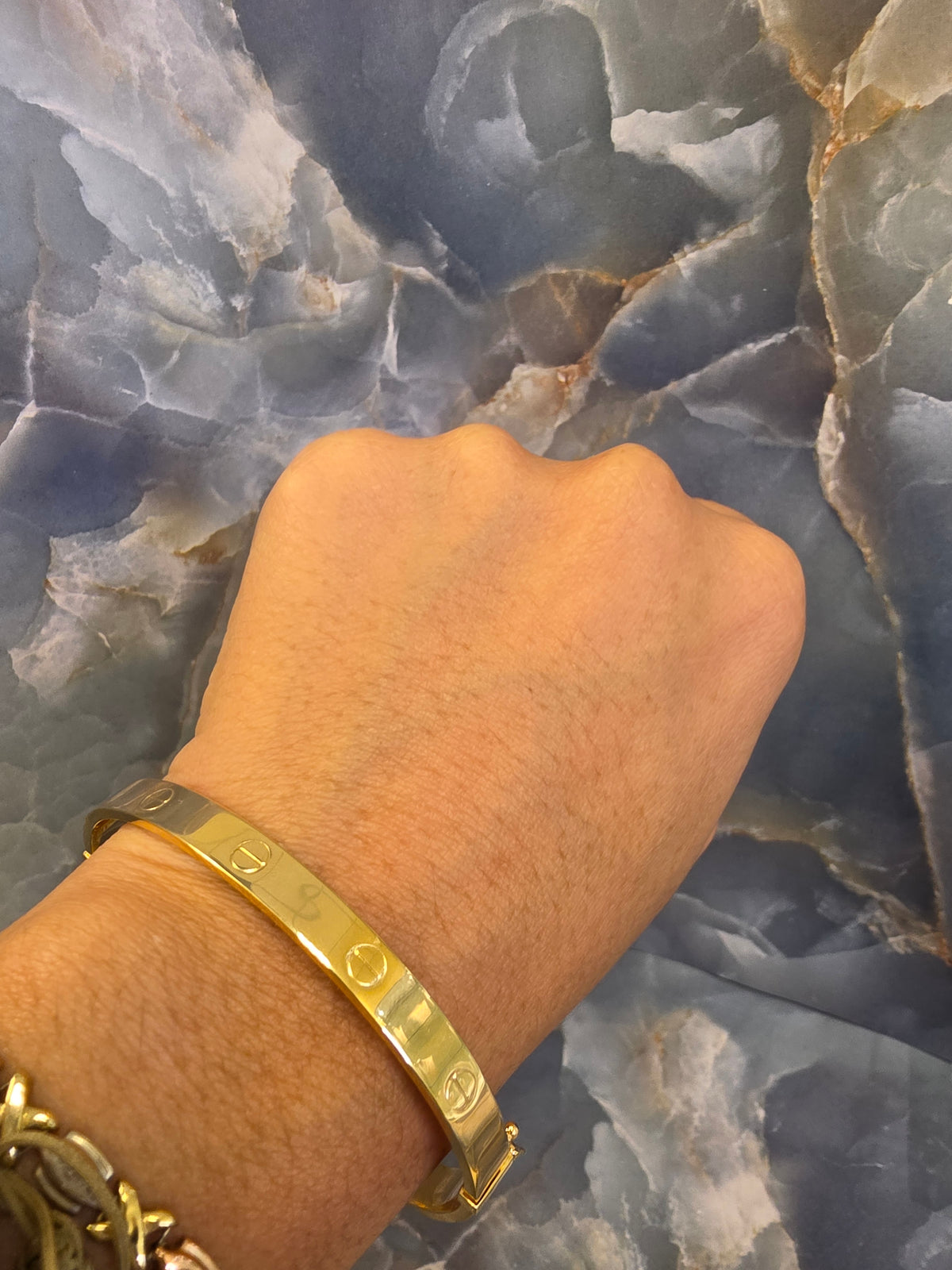 Screw Design Bangle Bracelet 841