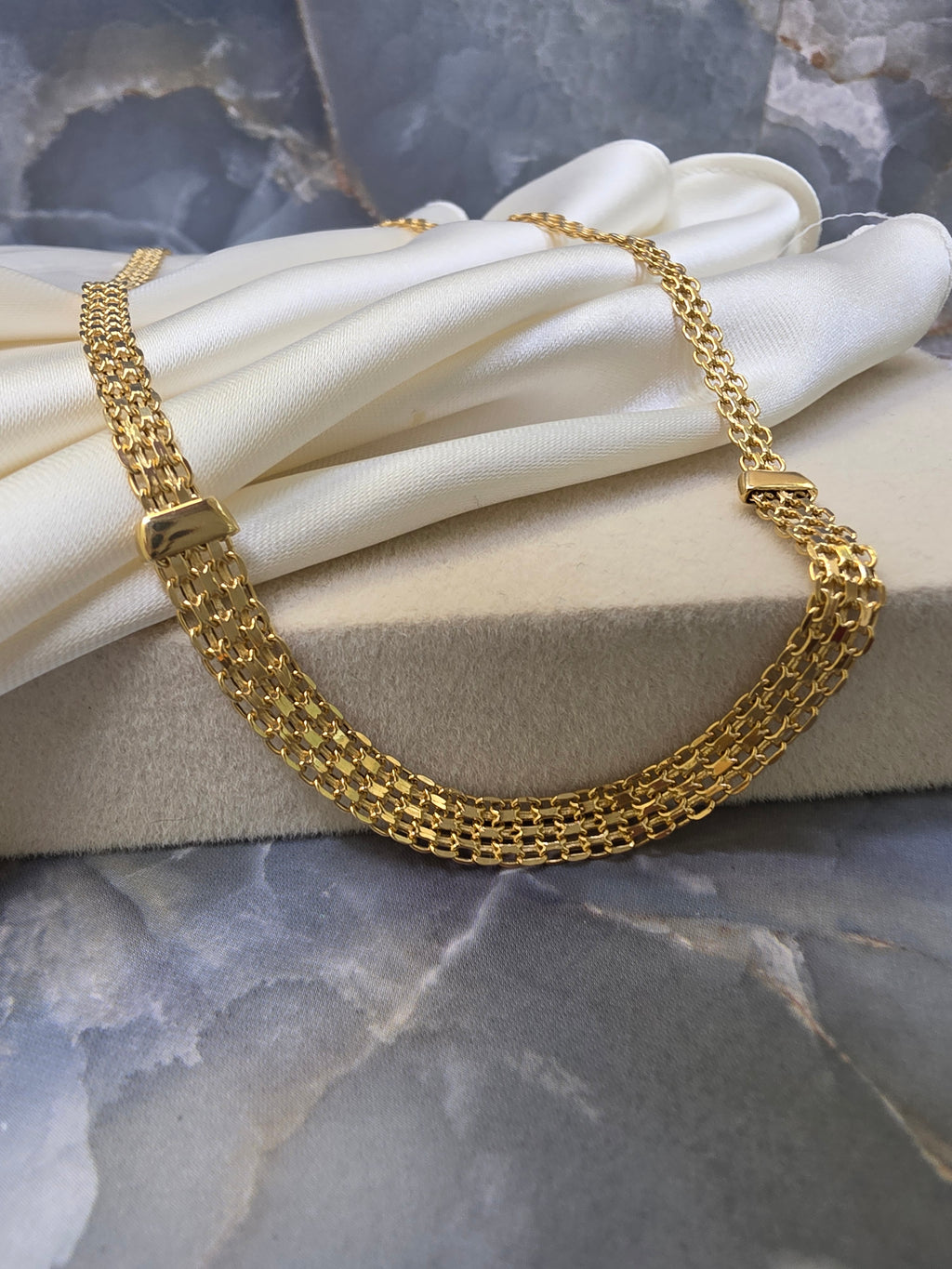 Chinese Link Choker 864