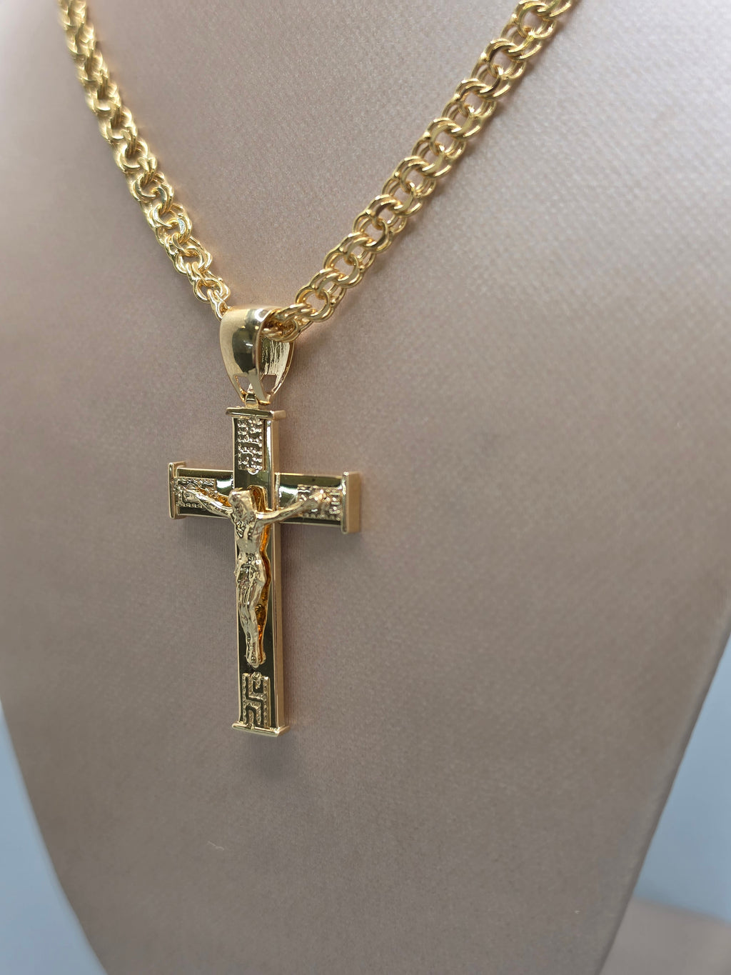 Crucifix Pendant 345