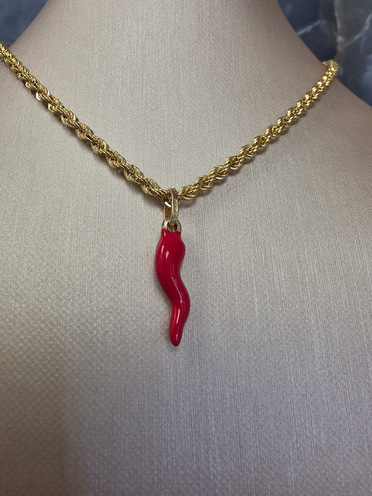 Red Cornicello Italian Horn Pendant 079