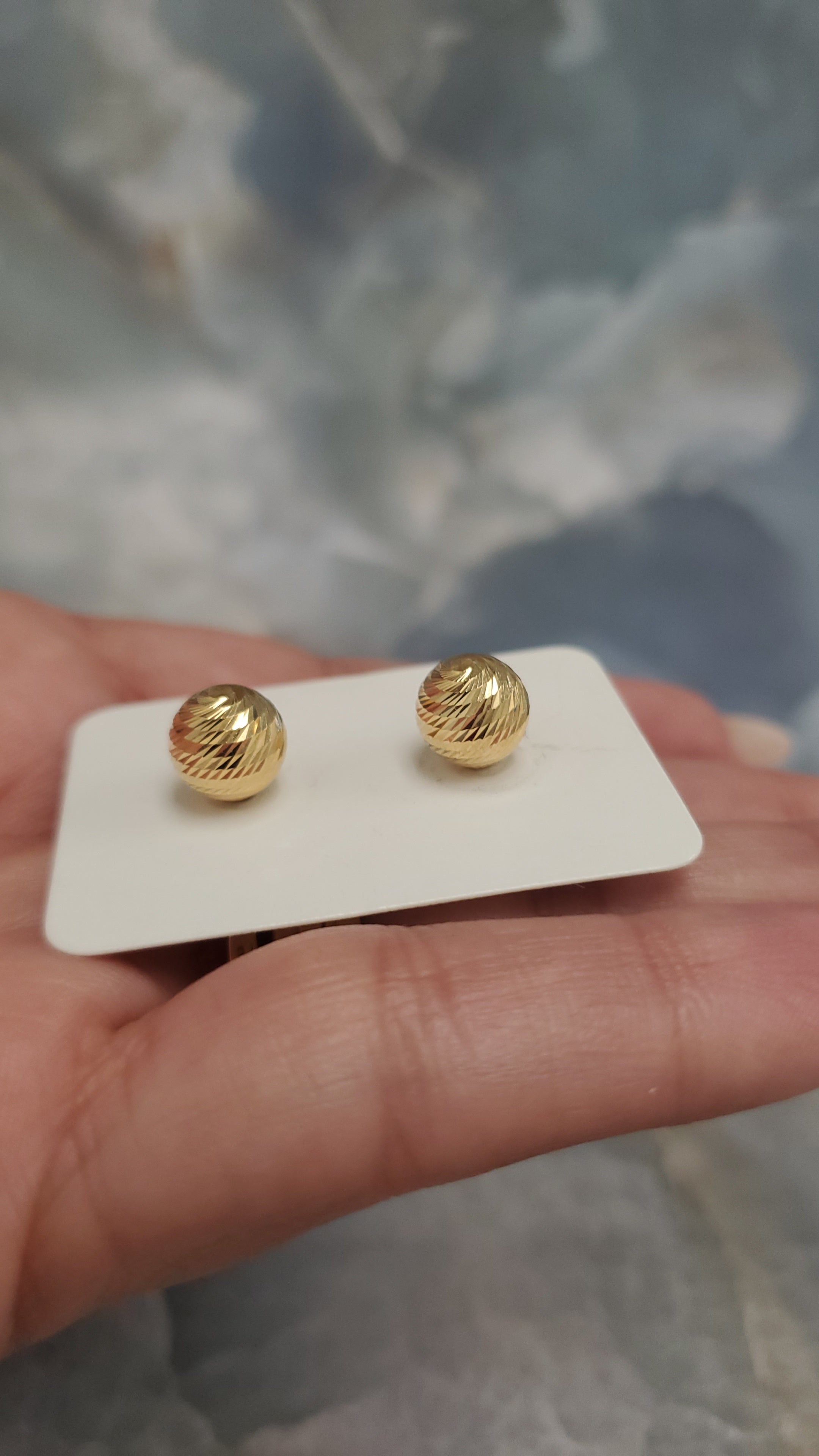 Diamond-Cut Round Stud Earrings 168