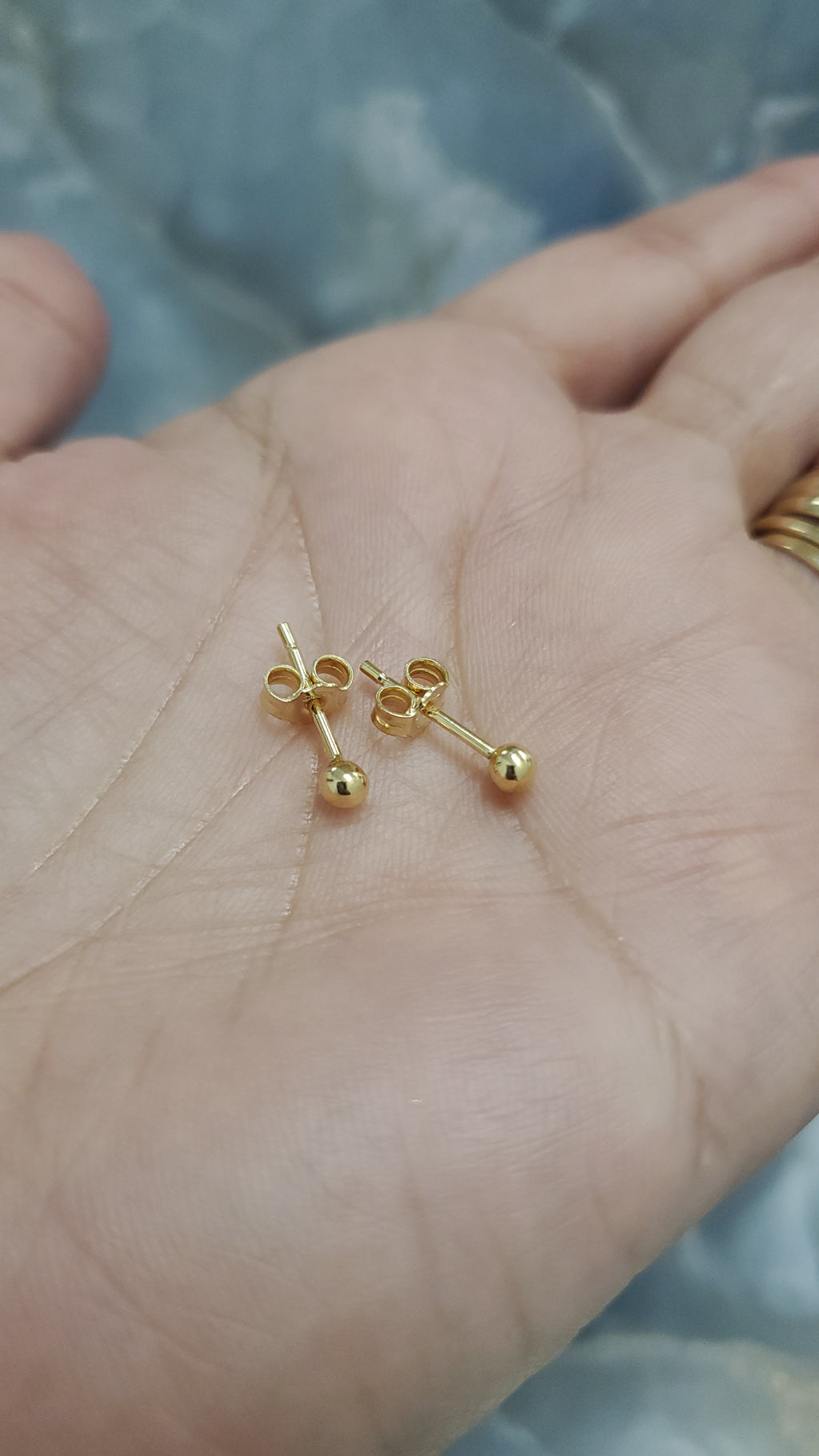 Classic Ball Stud Earrings 082