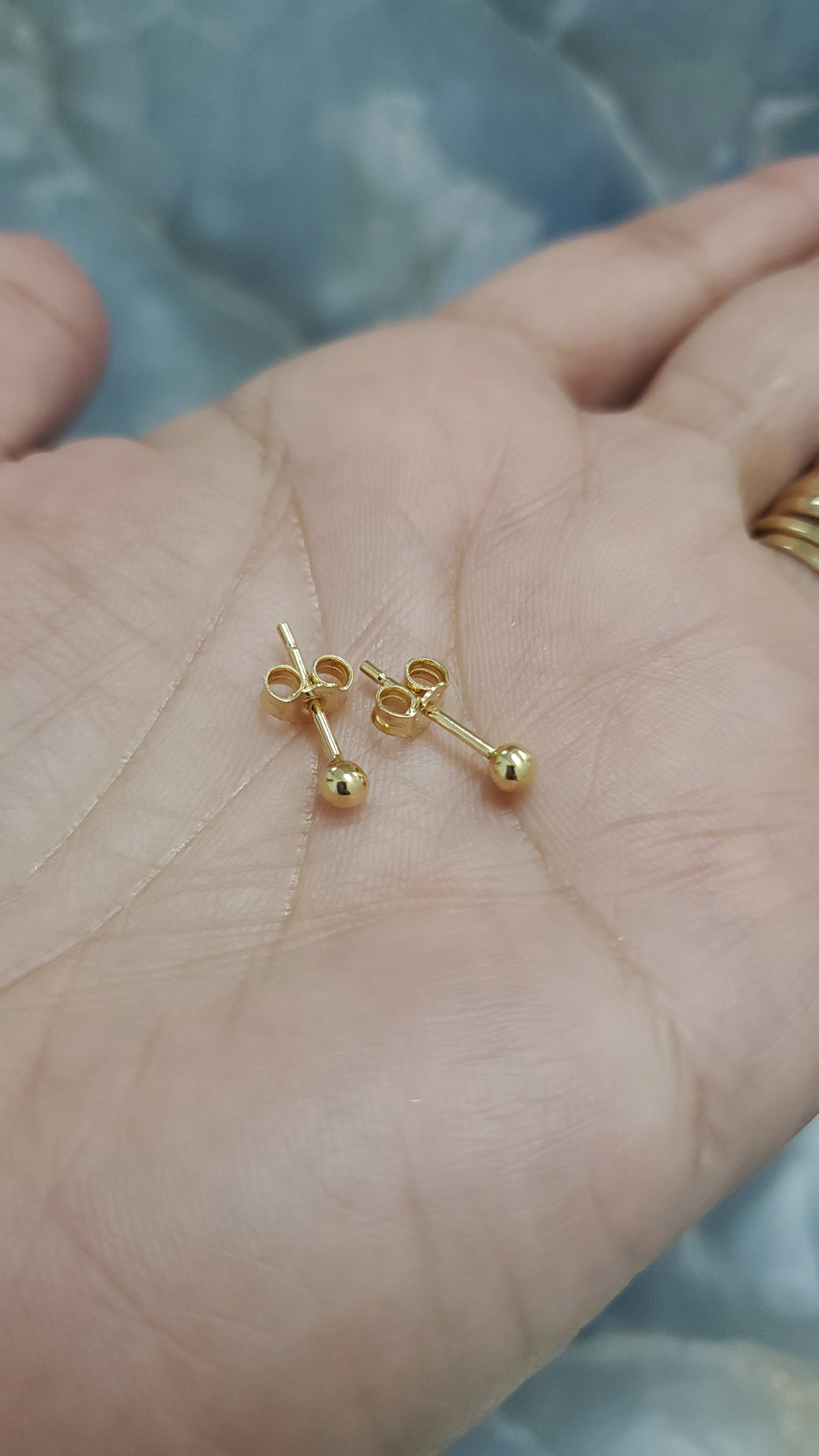 Classic Ball Stud Earrings 082