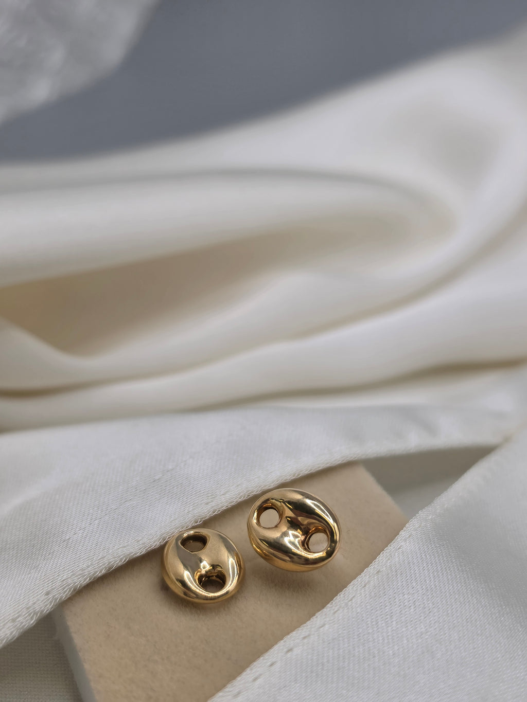 Anchor Link Stud Earrings 107