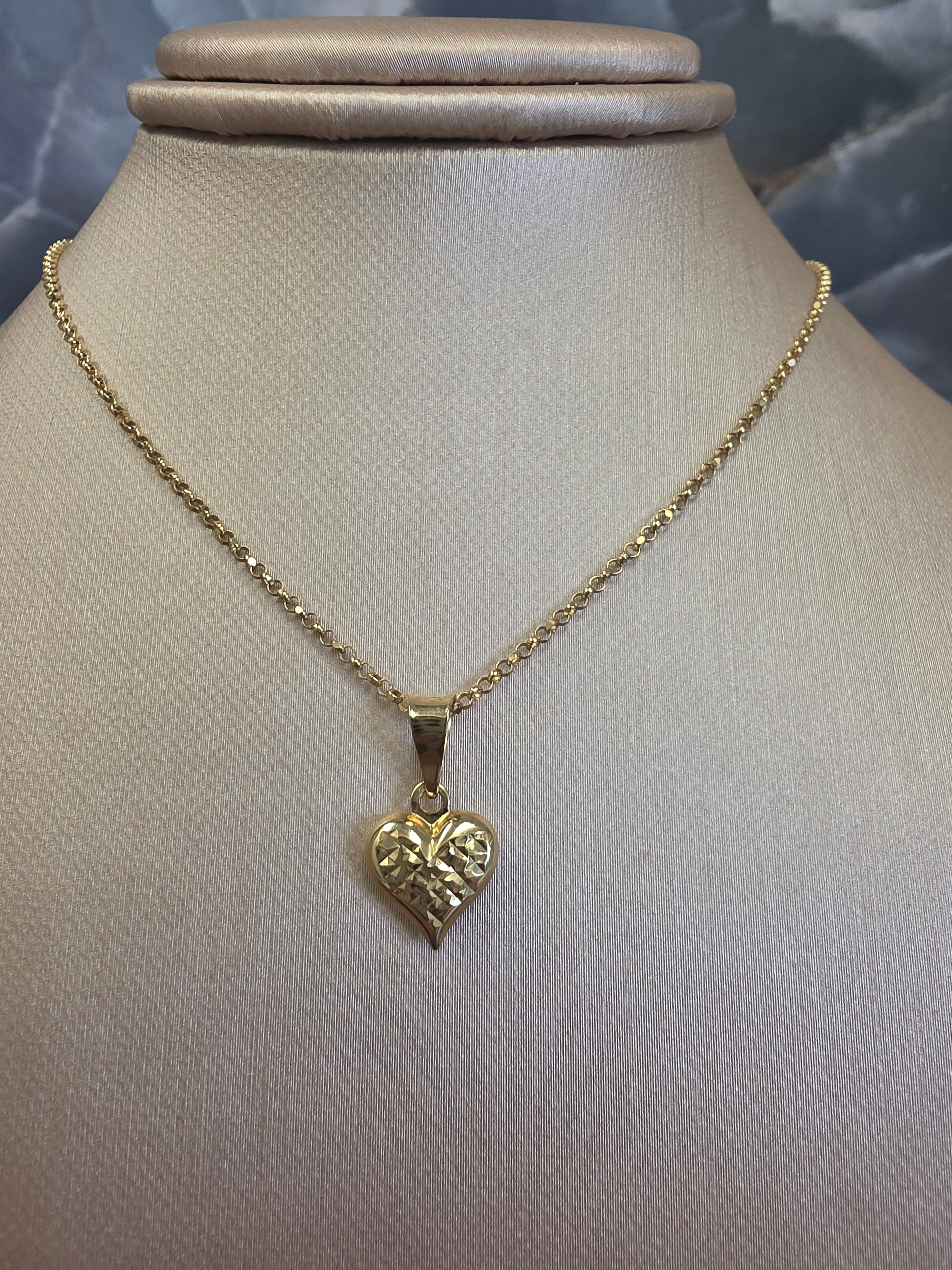 Gold Diamond-Cut Heart Pendant 050