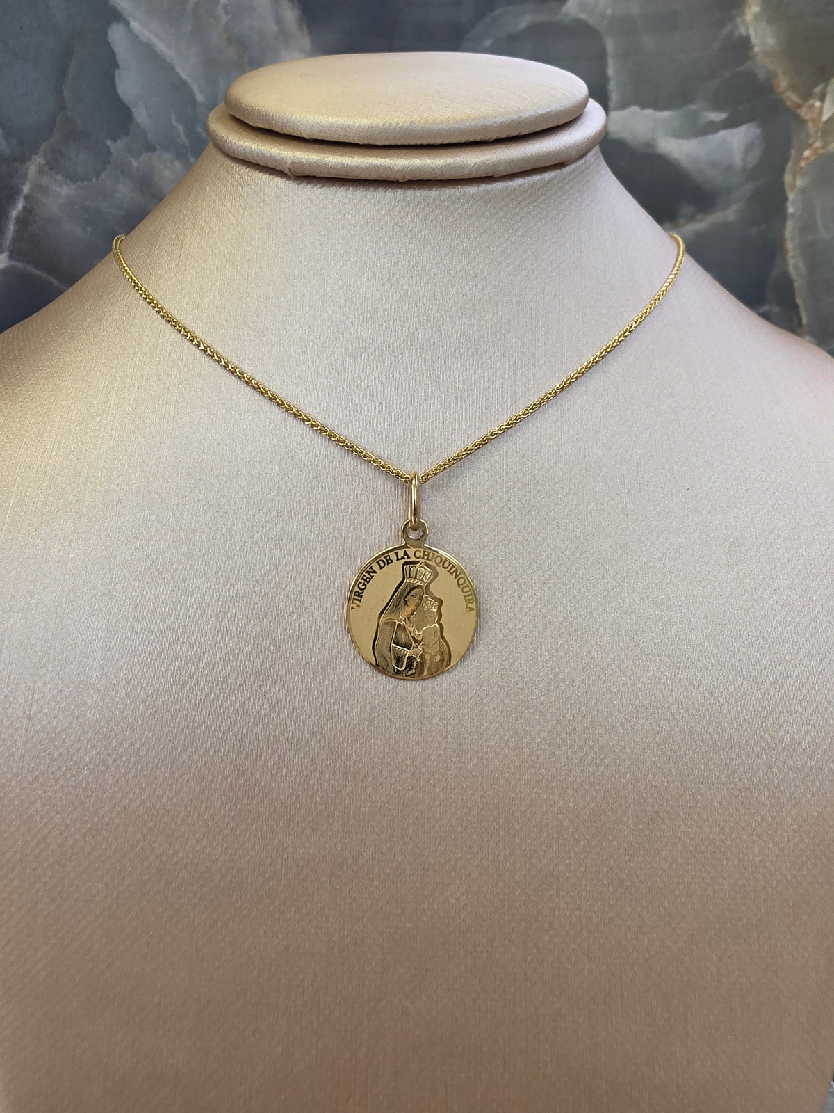 Virgen de Chiquinquirá Medal Pendant 086