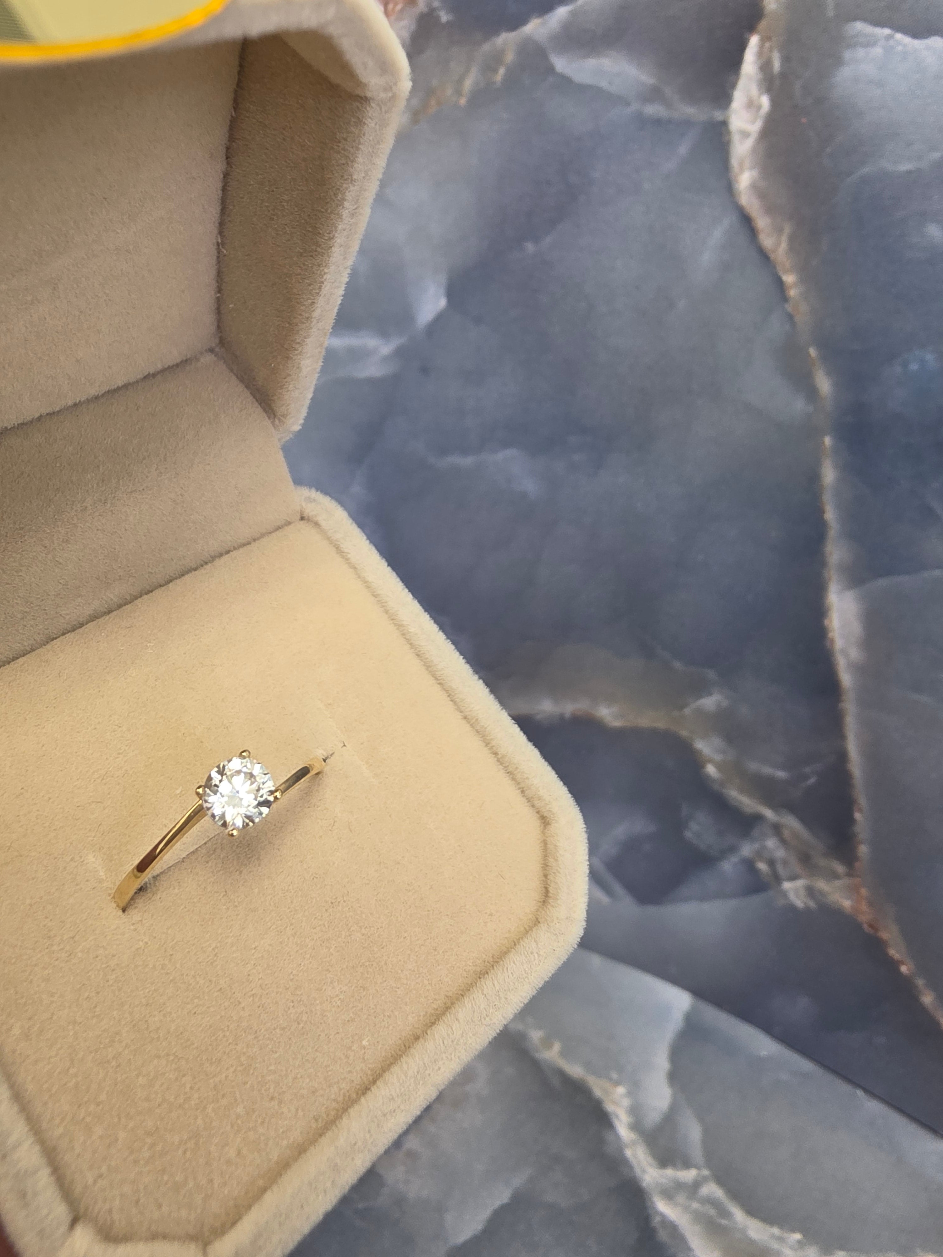 Gold Brilliant Solitaire Ring 122
